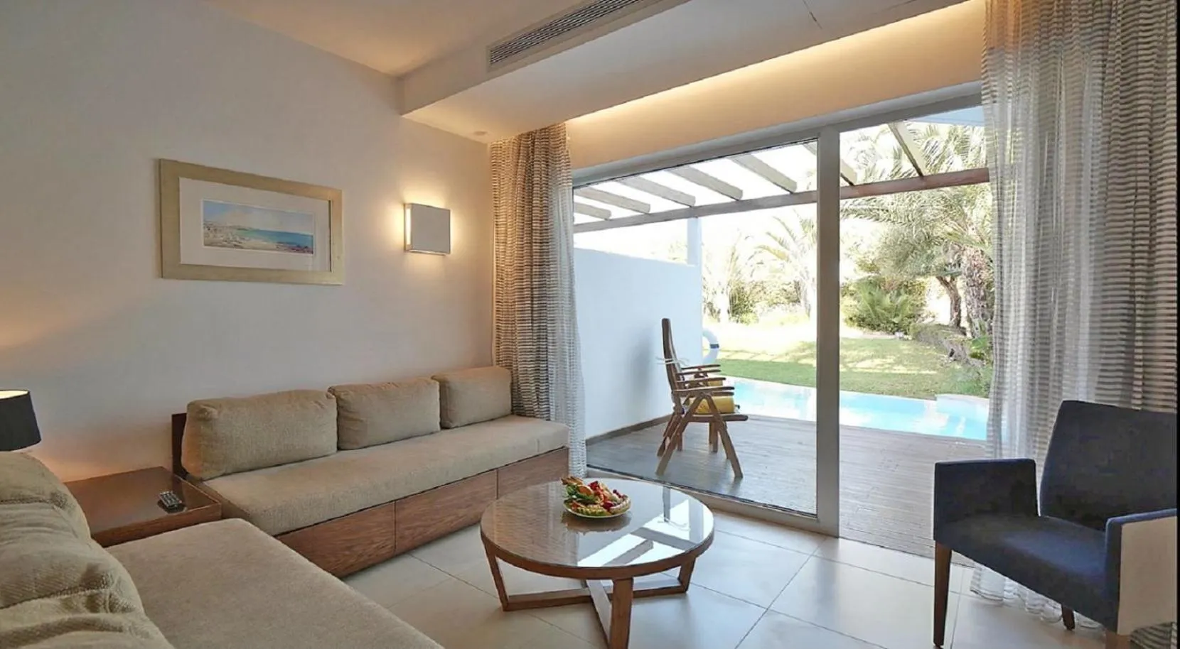 Living room in Sunrise Pearl Hotel & Spa