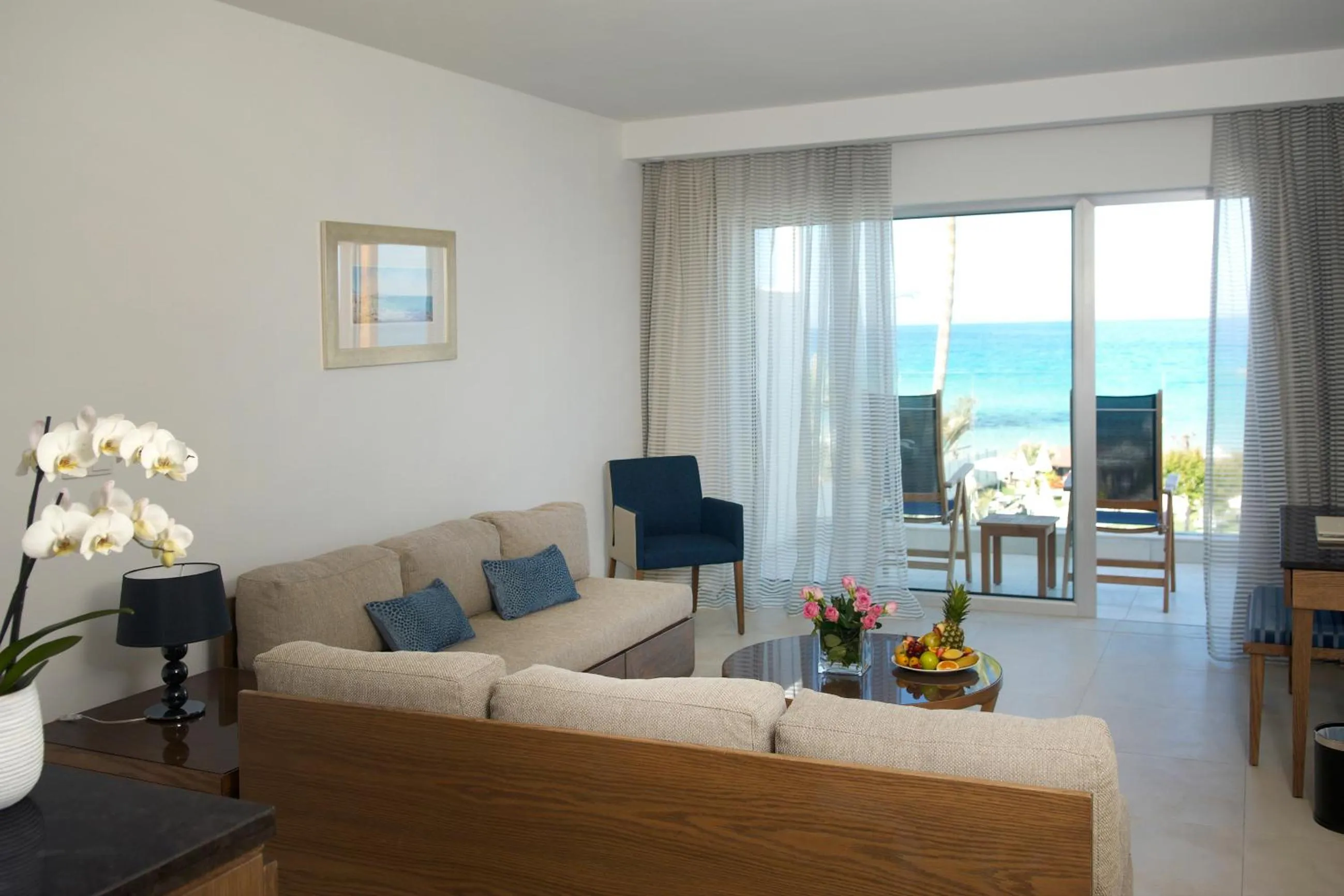 Living room in Sunrise Pearl Hotel & Spa