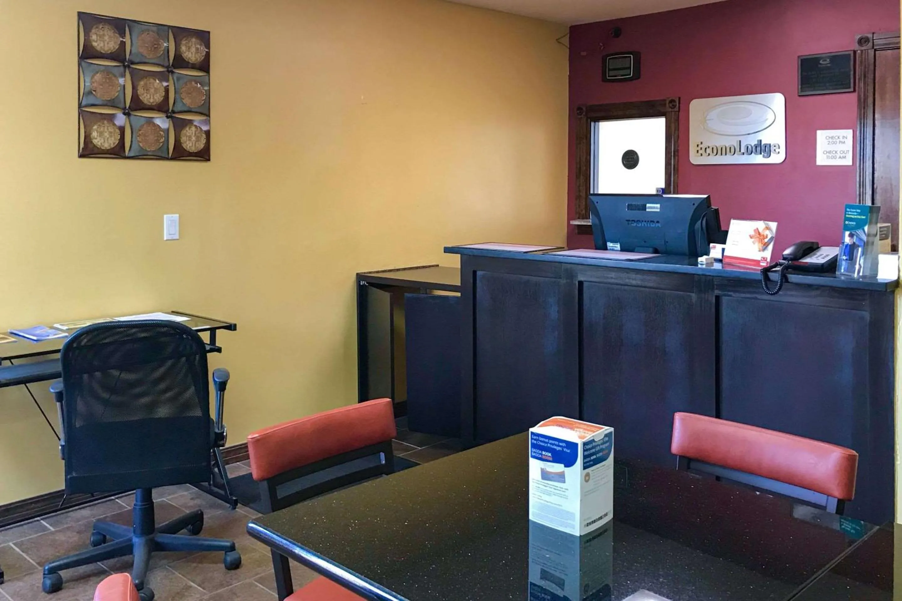 Lobby or reception in Econo Lodge Purcell