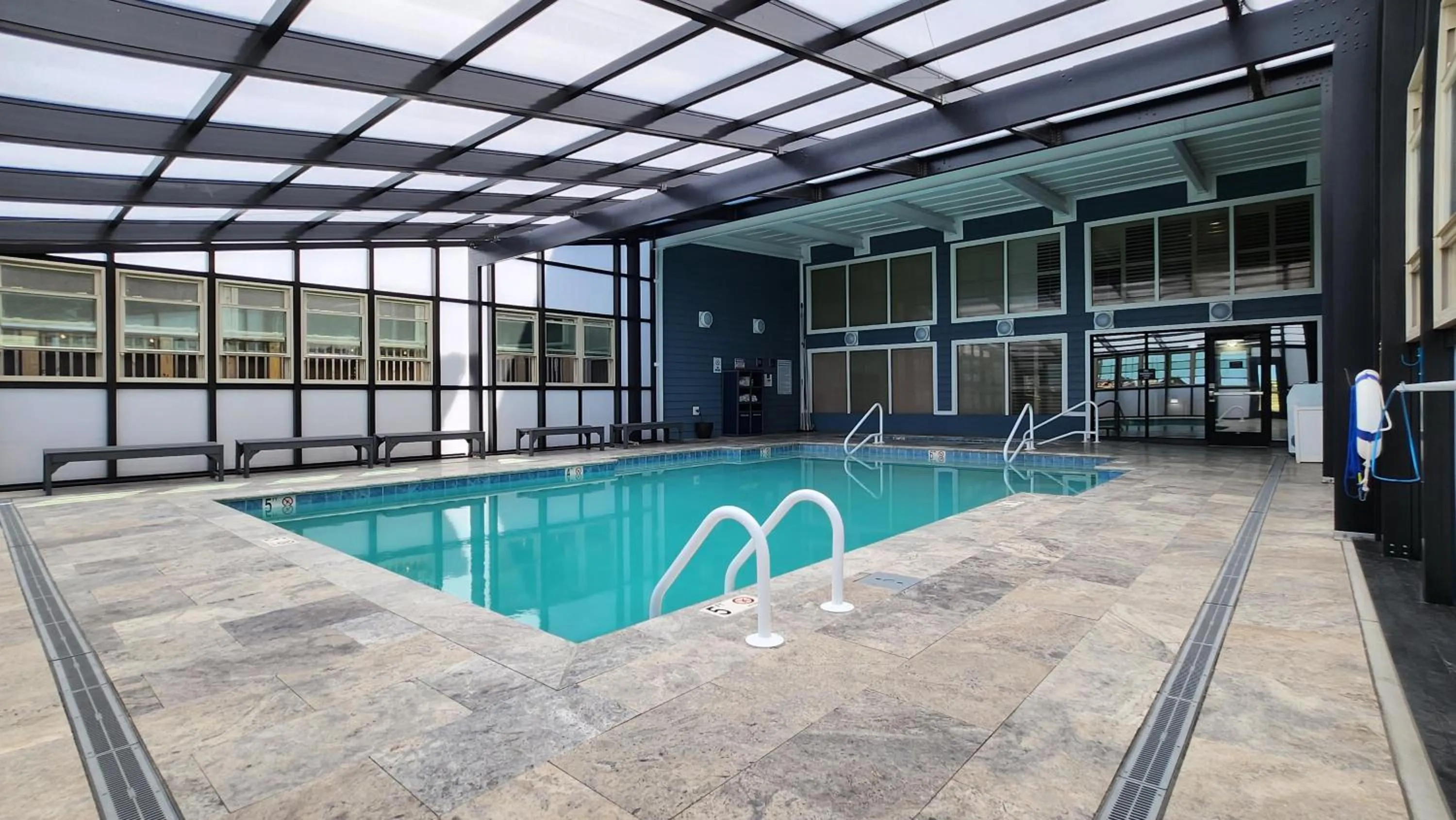 Swimming pool in Ramada Plaza by Wyndham Nags Head Oceanfront