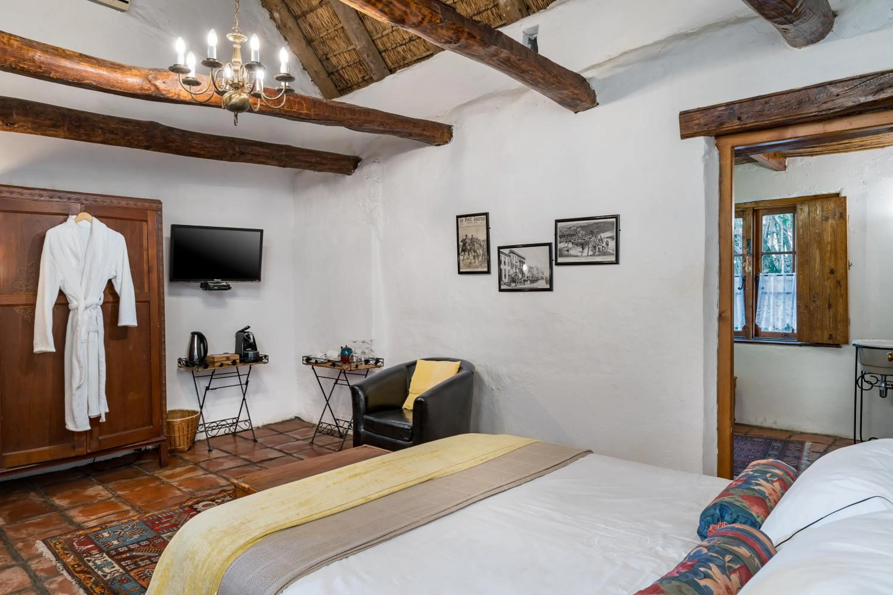 Photo of the whole room, Bed in Oude Wellington Estate