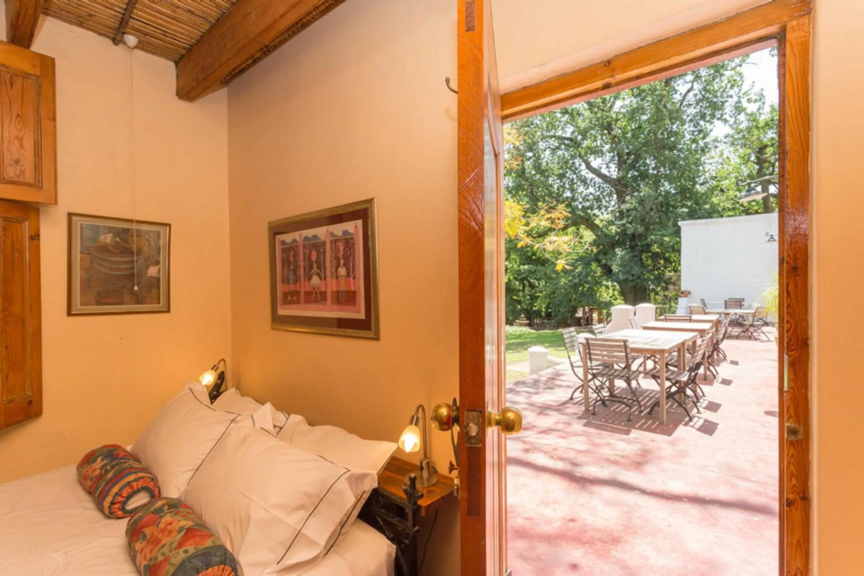 Balcony/Terrace, Bed in Oude Wellington Estate