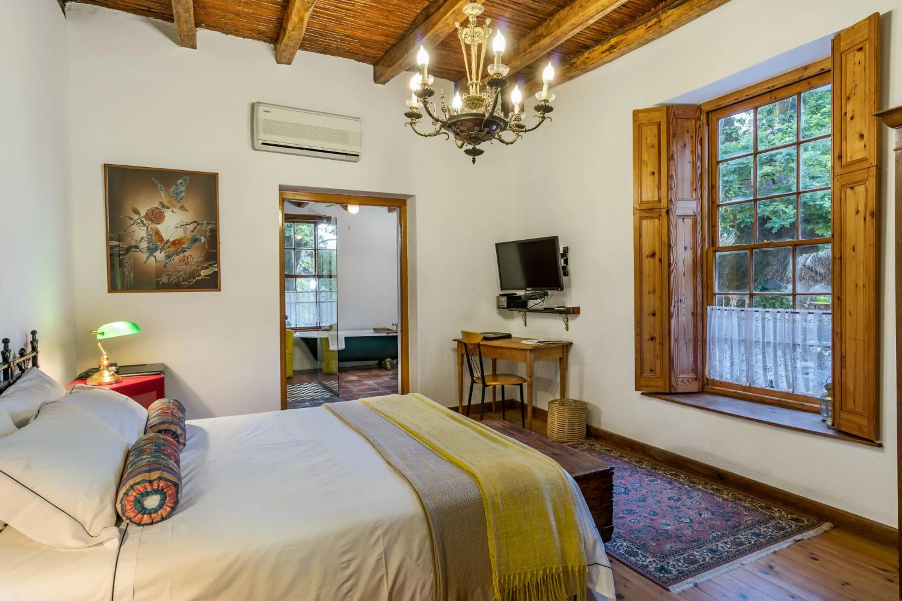 Photo of the whole room, Bed in Oude Wellington Estate