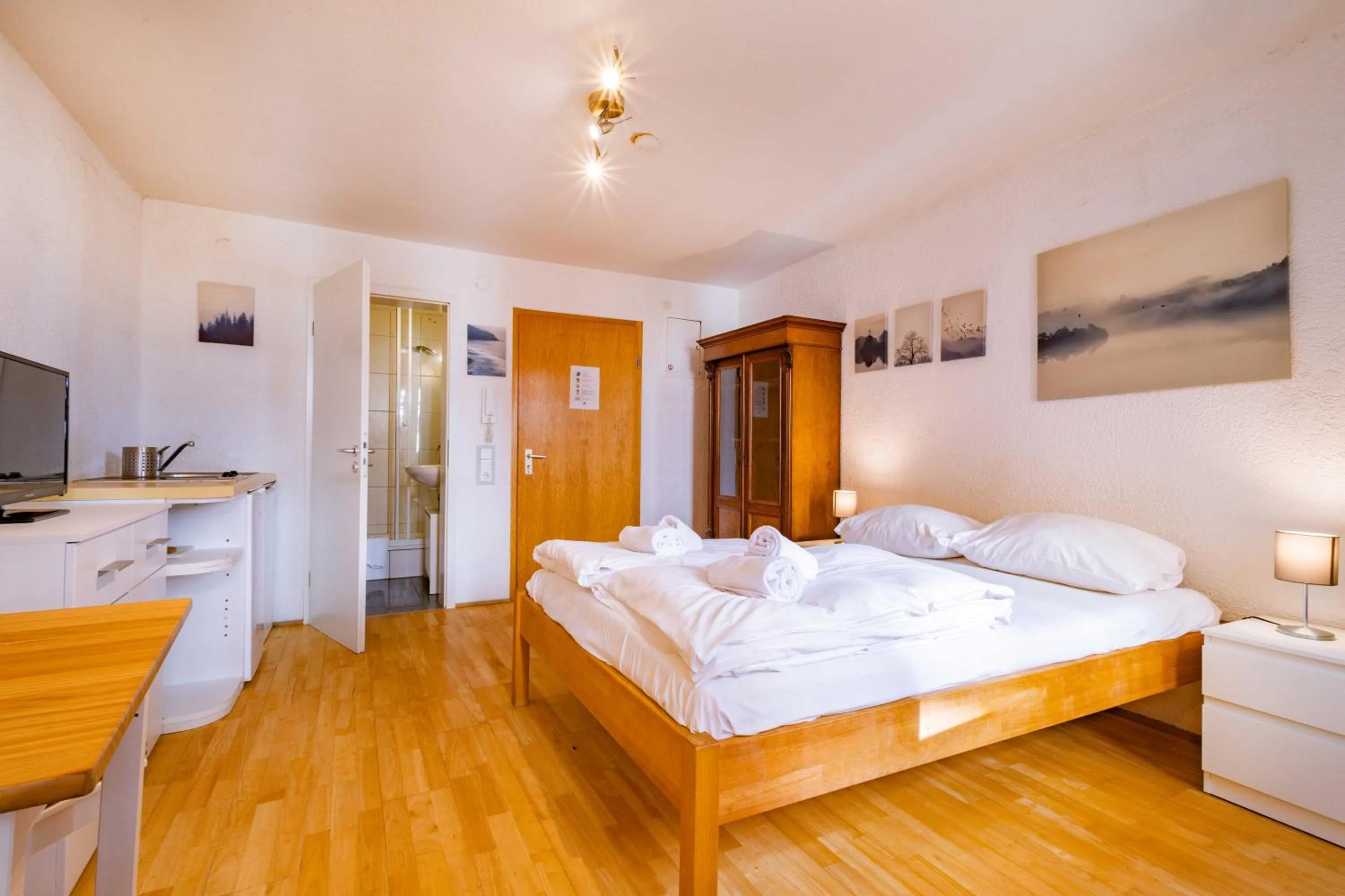 Bed in StayInn Apartments City Center