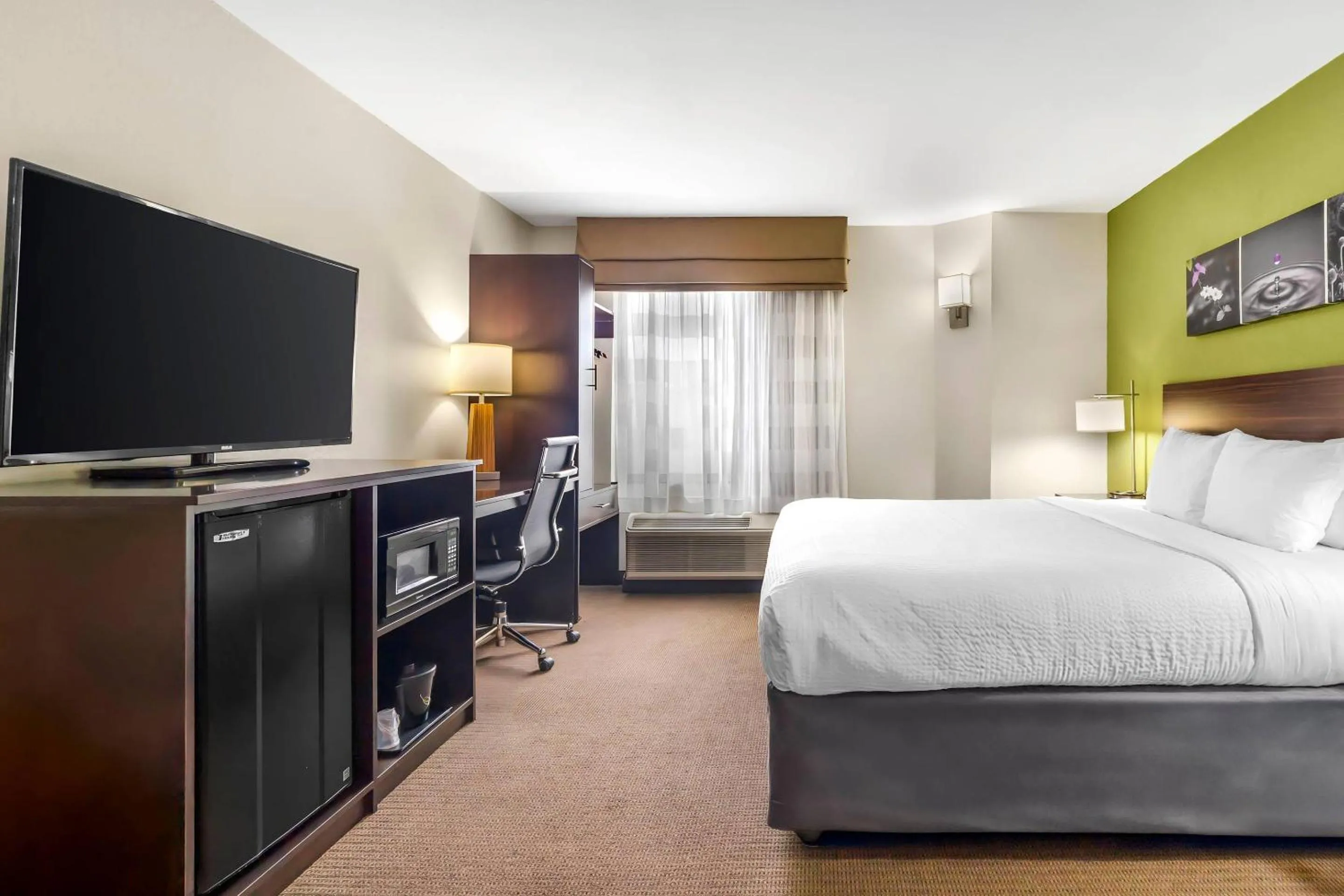 Bedroom, Bed in Sleep Inn Baton Rouge East I-12