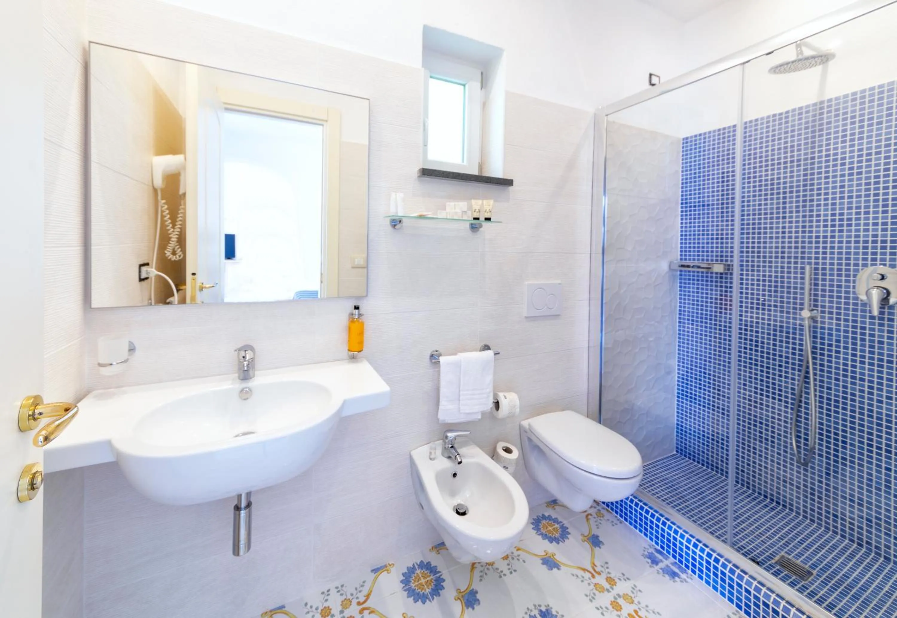 Bathroom in Hotel Grazia alla Scannella