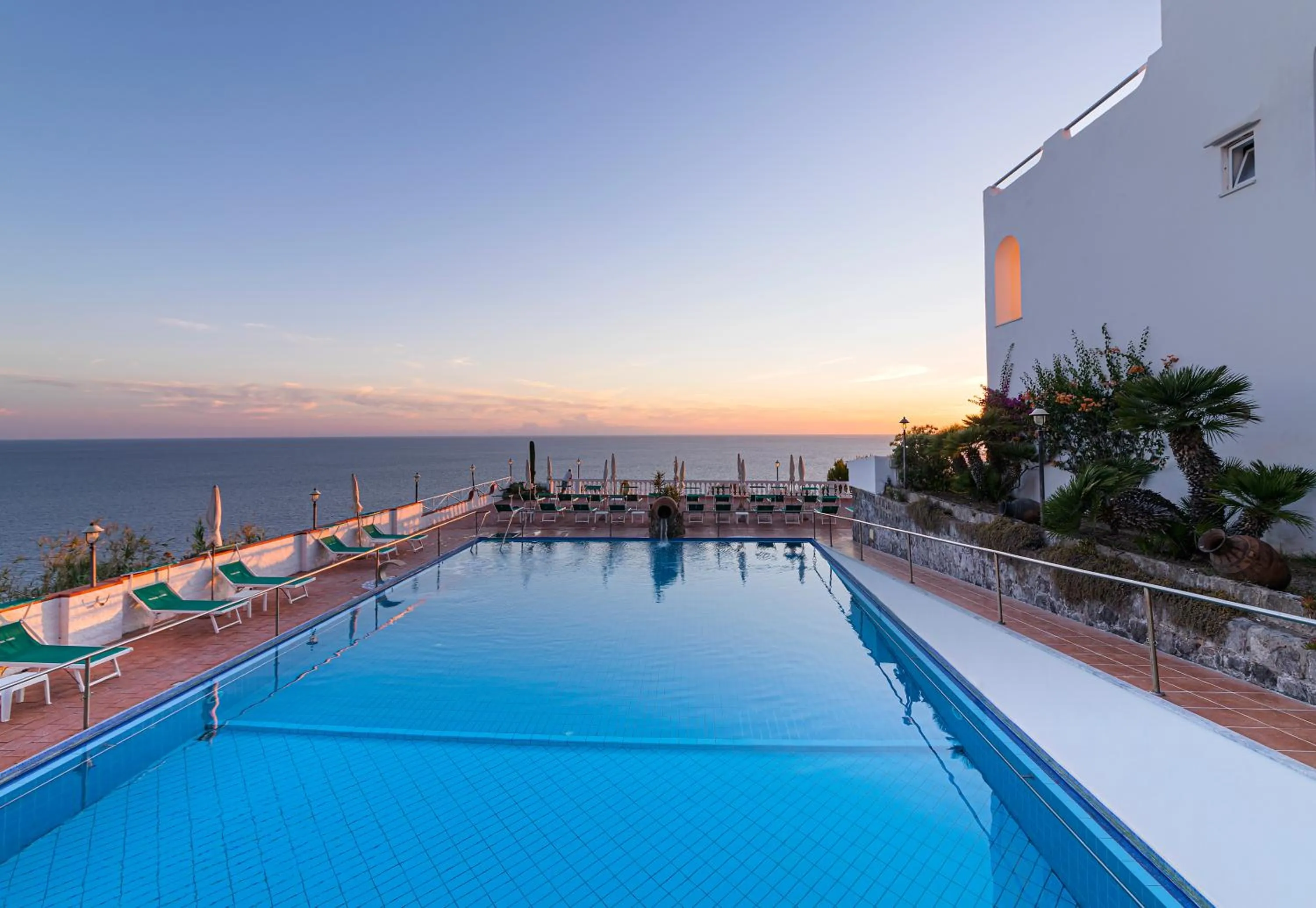 Swimming pool in Hotel Grazia alla Scannella