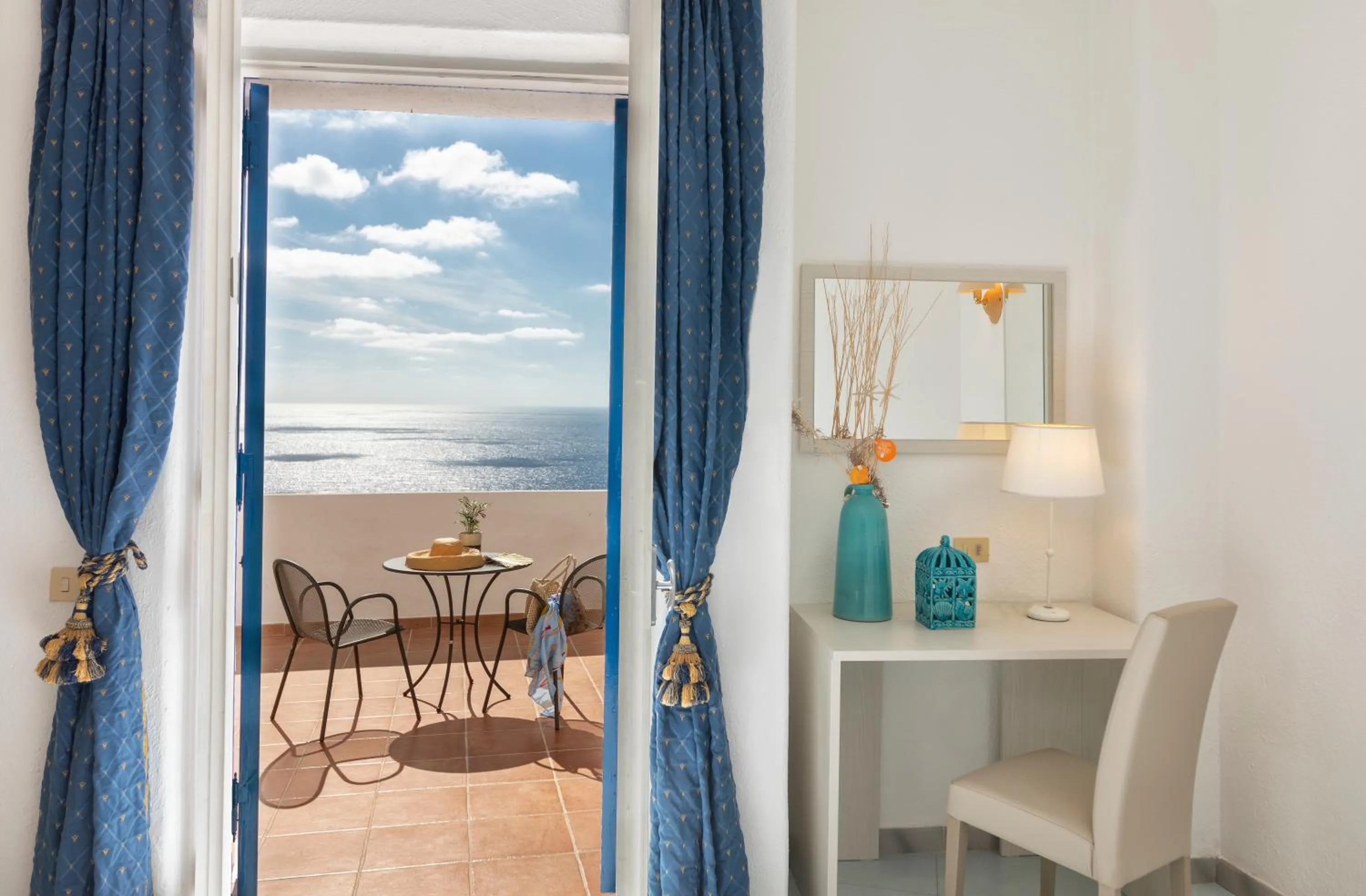 Sea view in Hotel Grazia alla Scannella