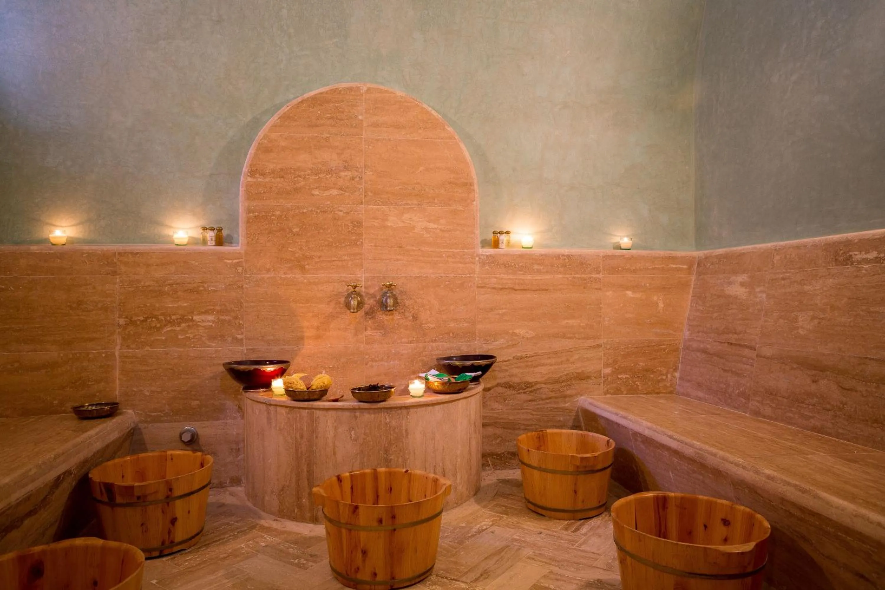 Steam room in Domaine Rosaroum