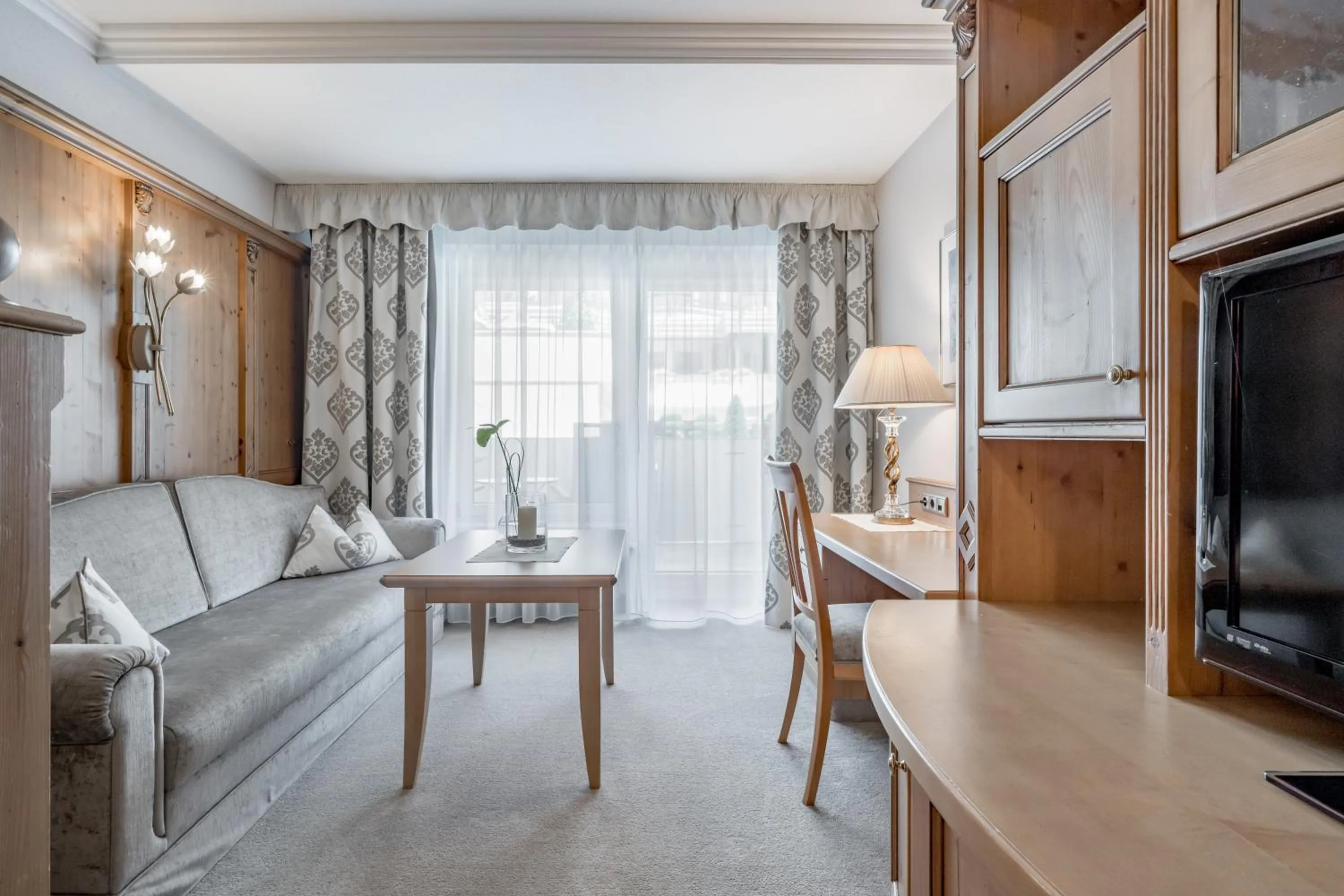 Photo of the whole room in Trofana Royal 5-Sterne Superior Resort