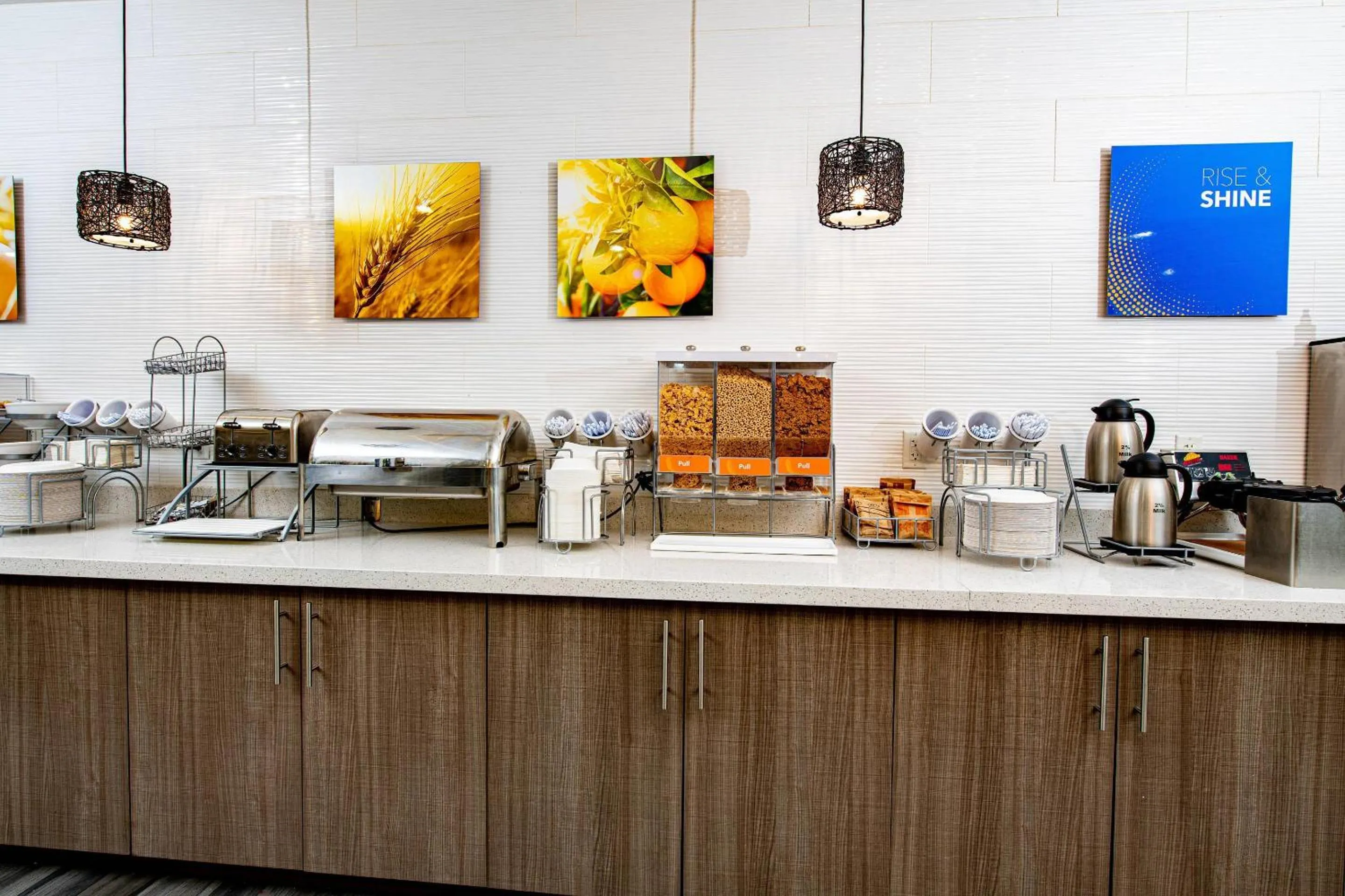 Breakfast in Comfort Suites Oil Center