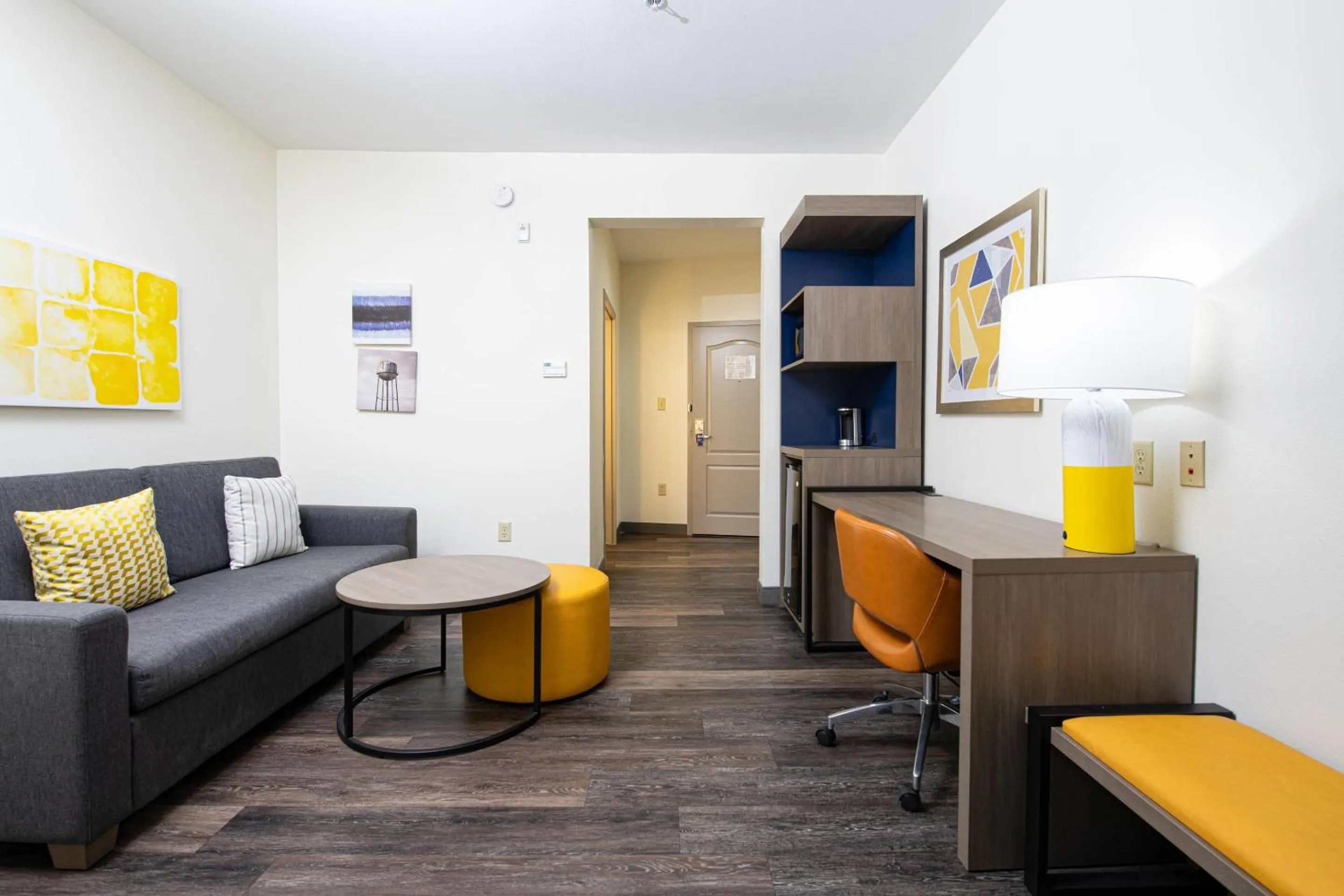 Bedroom in Comfort Suites Oil Center