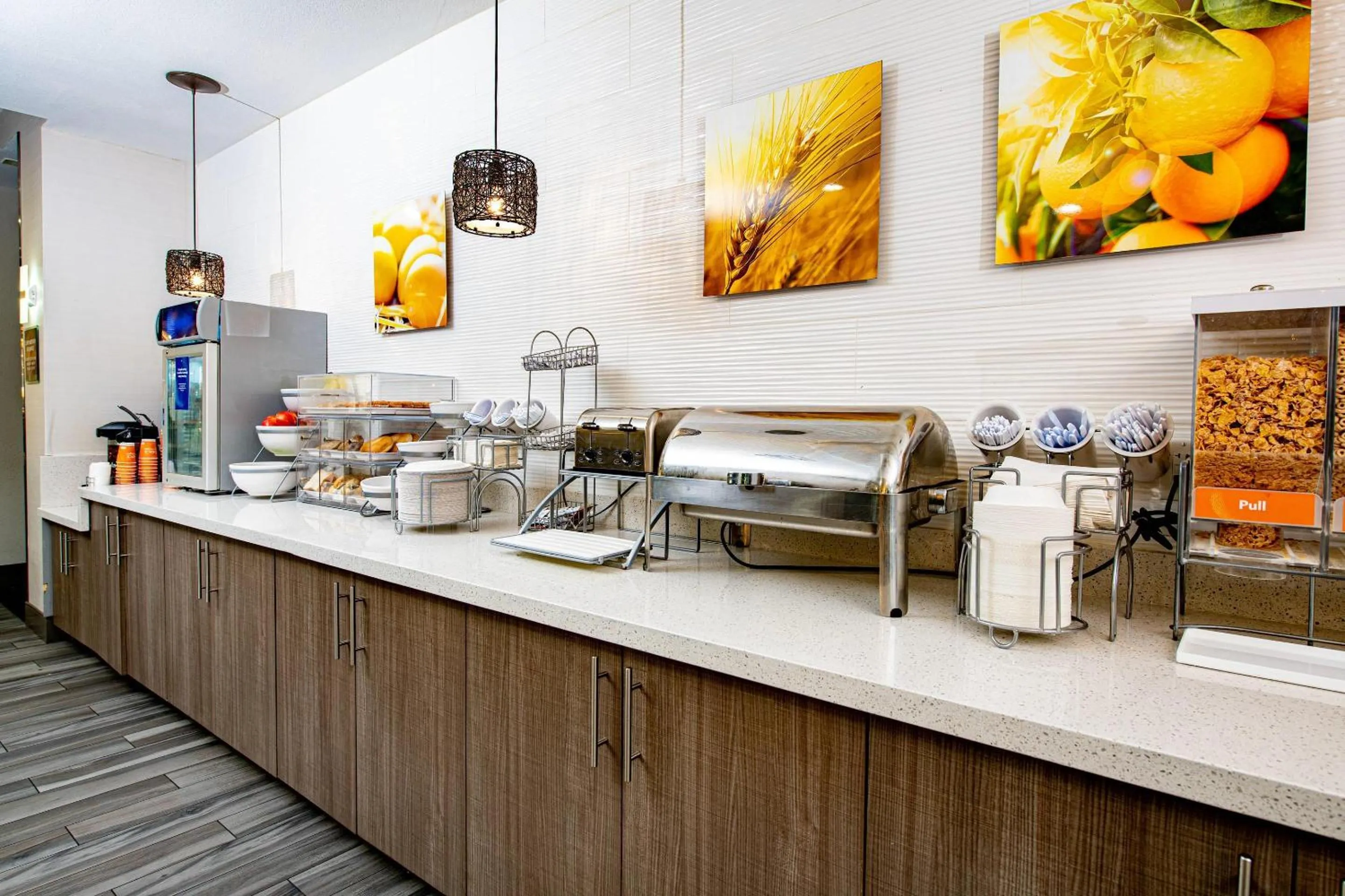 Breakfast in Comfort Suites Oil Center