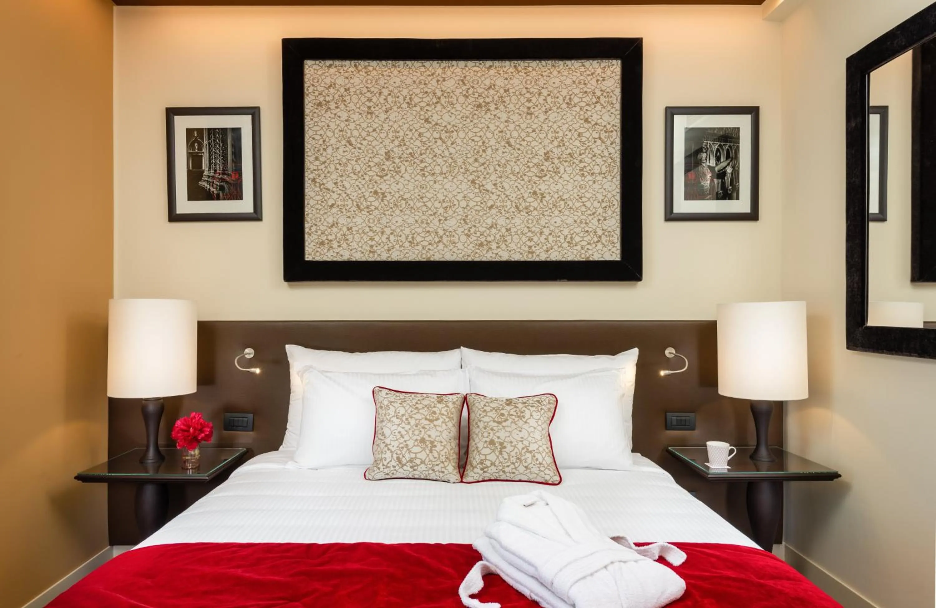 Bedroom, Bed in Leonardo Royal Hotel Venice Mestre