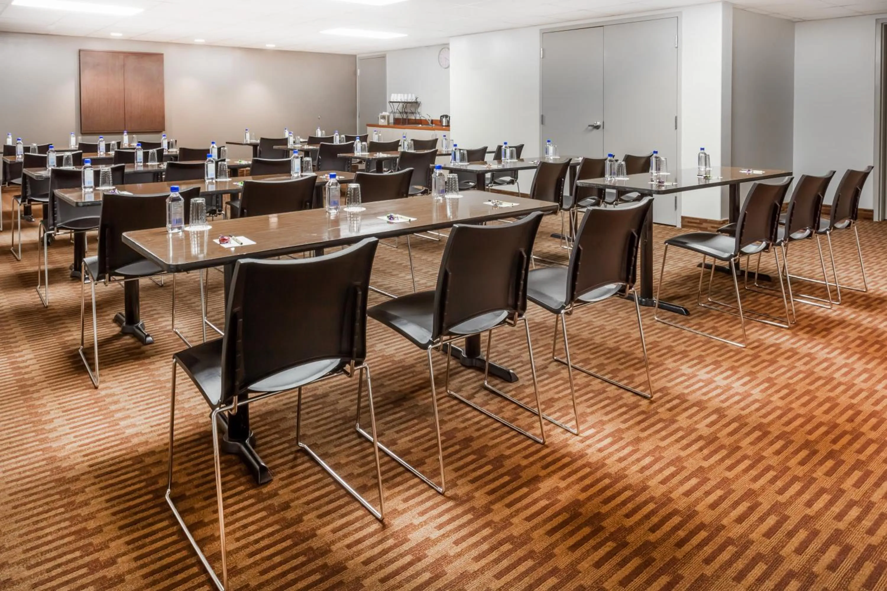 Banquet/Function facilities in Super 8 by Wyndham Peterborough