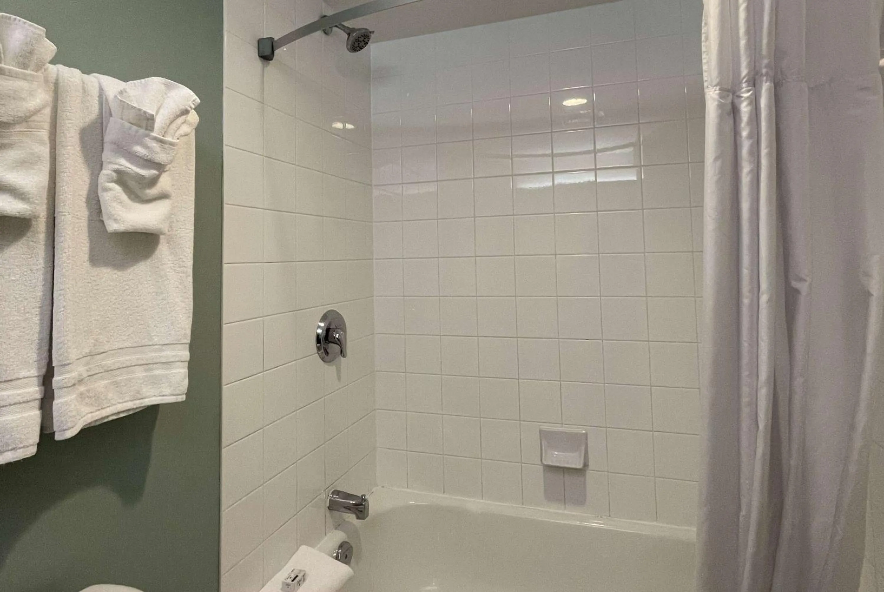 Bathroom in Super 8 by Wyndham Peterborough