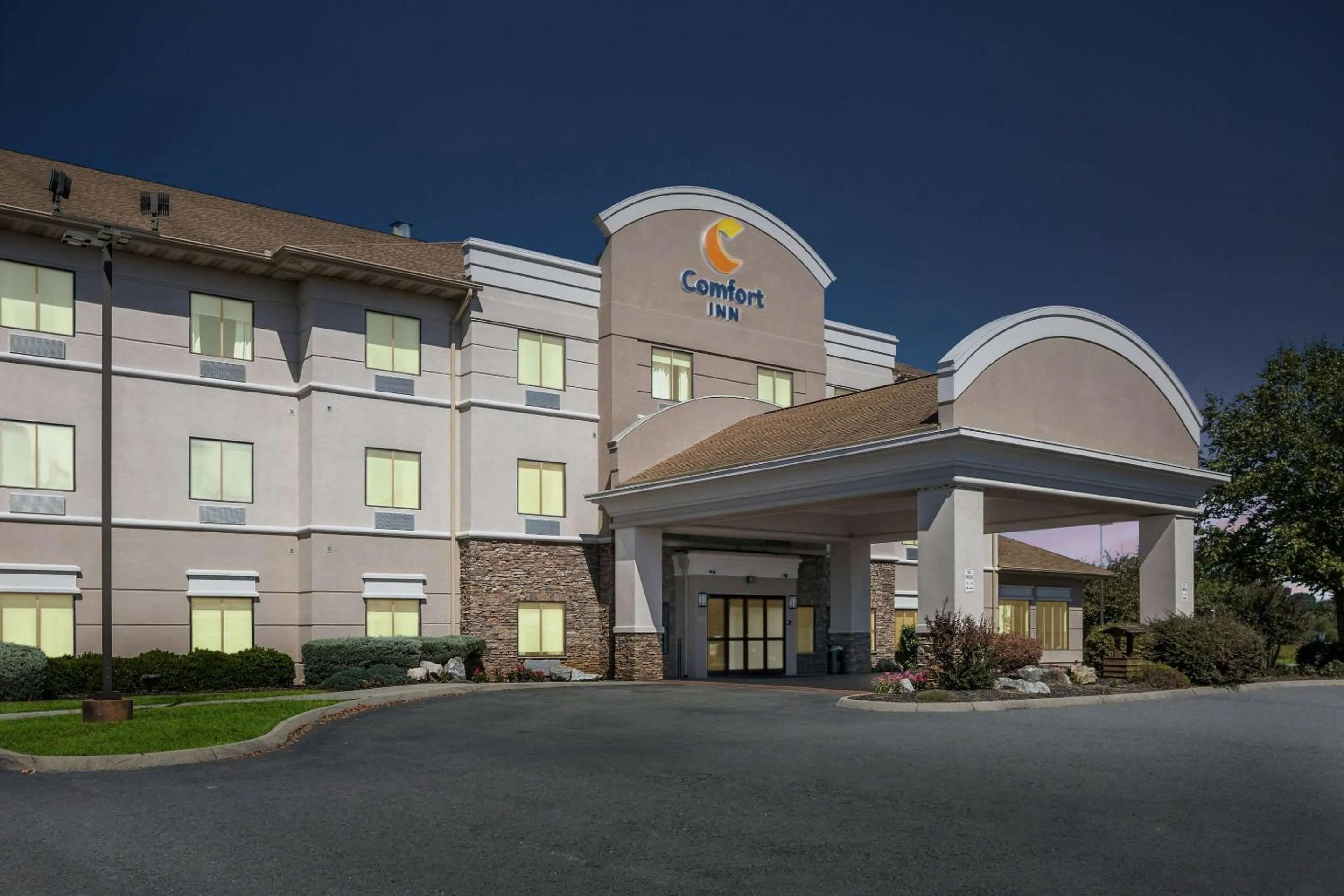 Property building in Comfort Inn Powell - Knoxville North