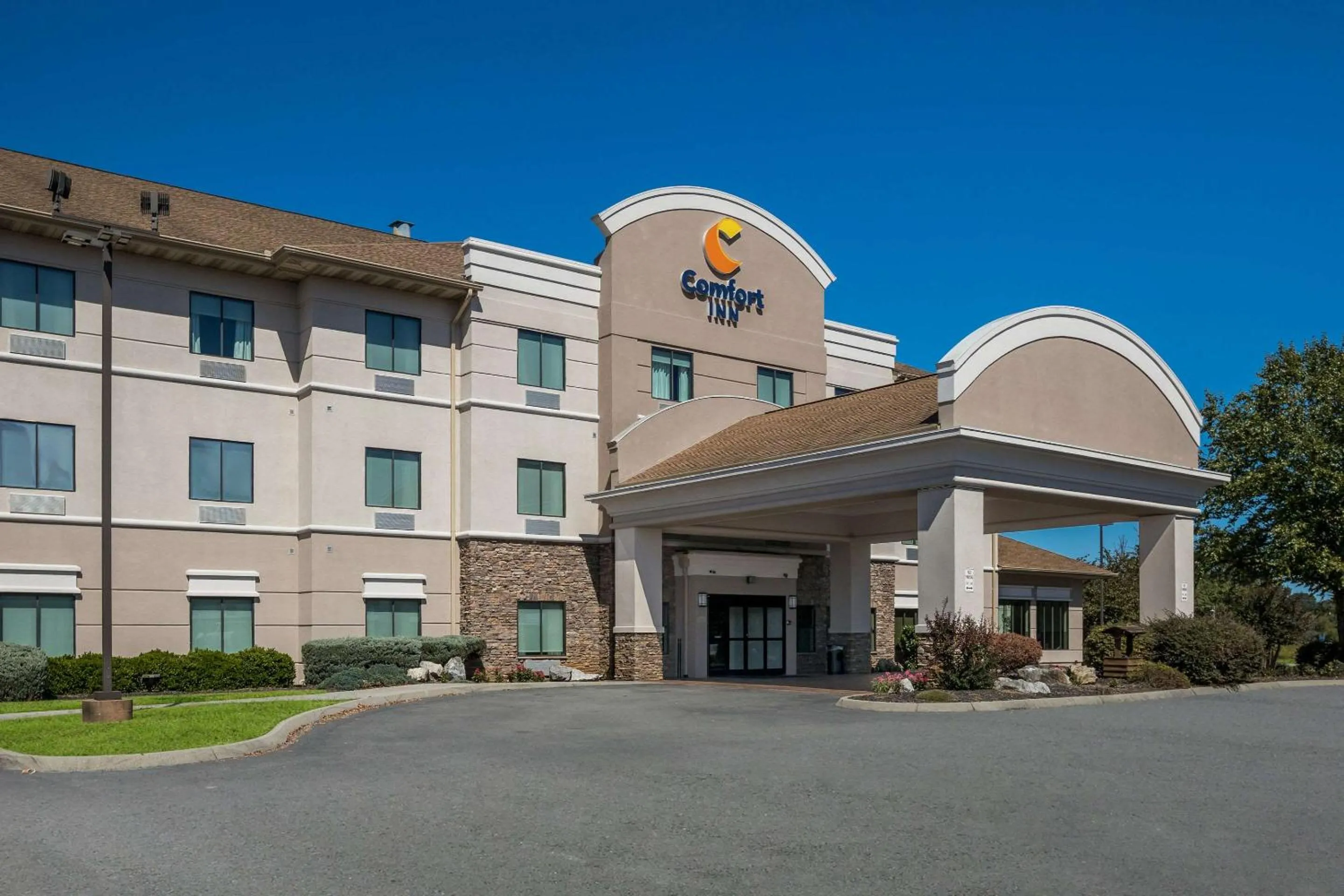 Property building in Comfort Inn Powell - Knoxville North