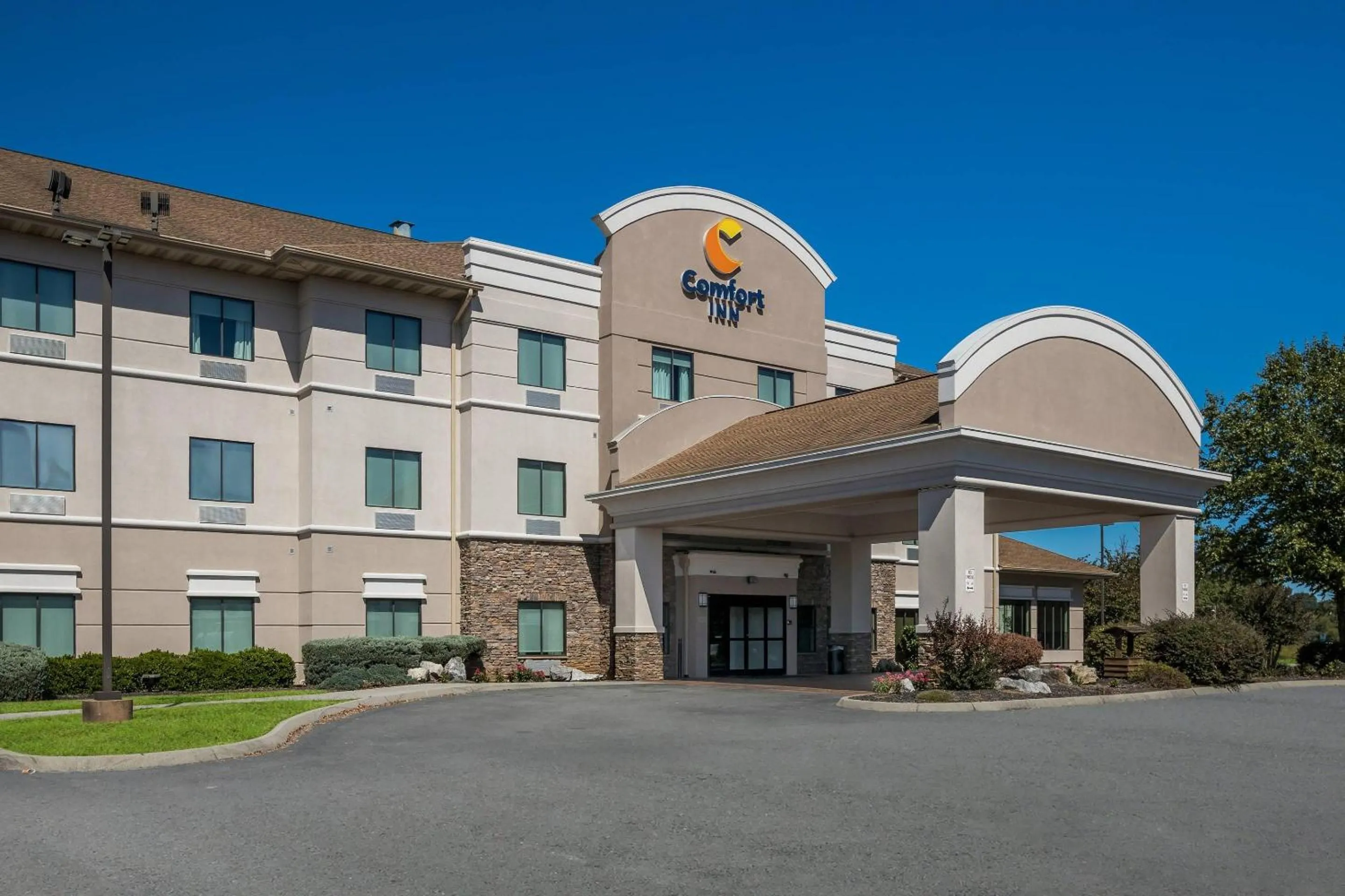 Property building in Comfort Inn Powell - Knoxville North