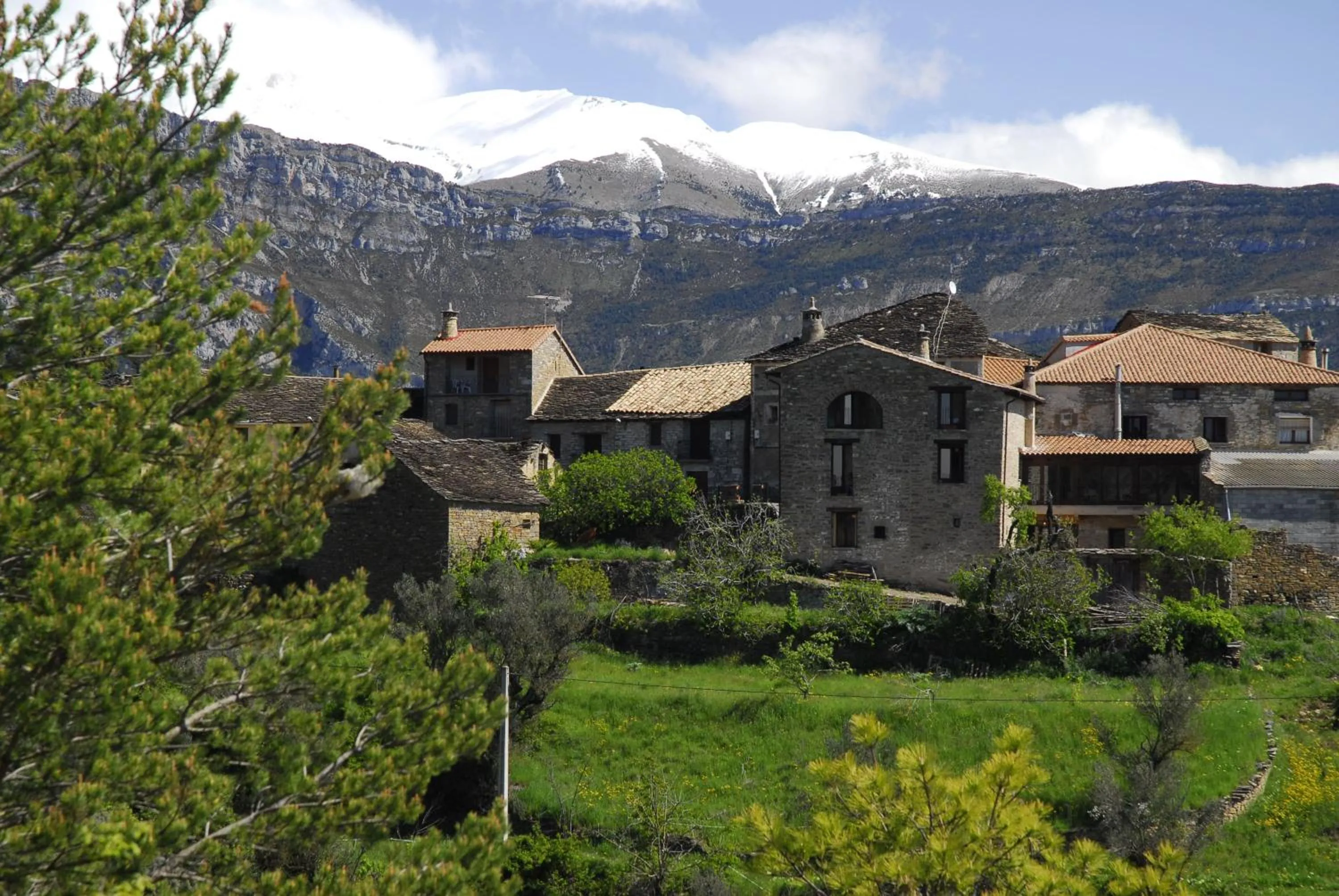 Property building in O Chardinet d'a Formiga