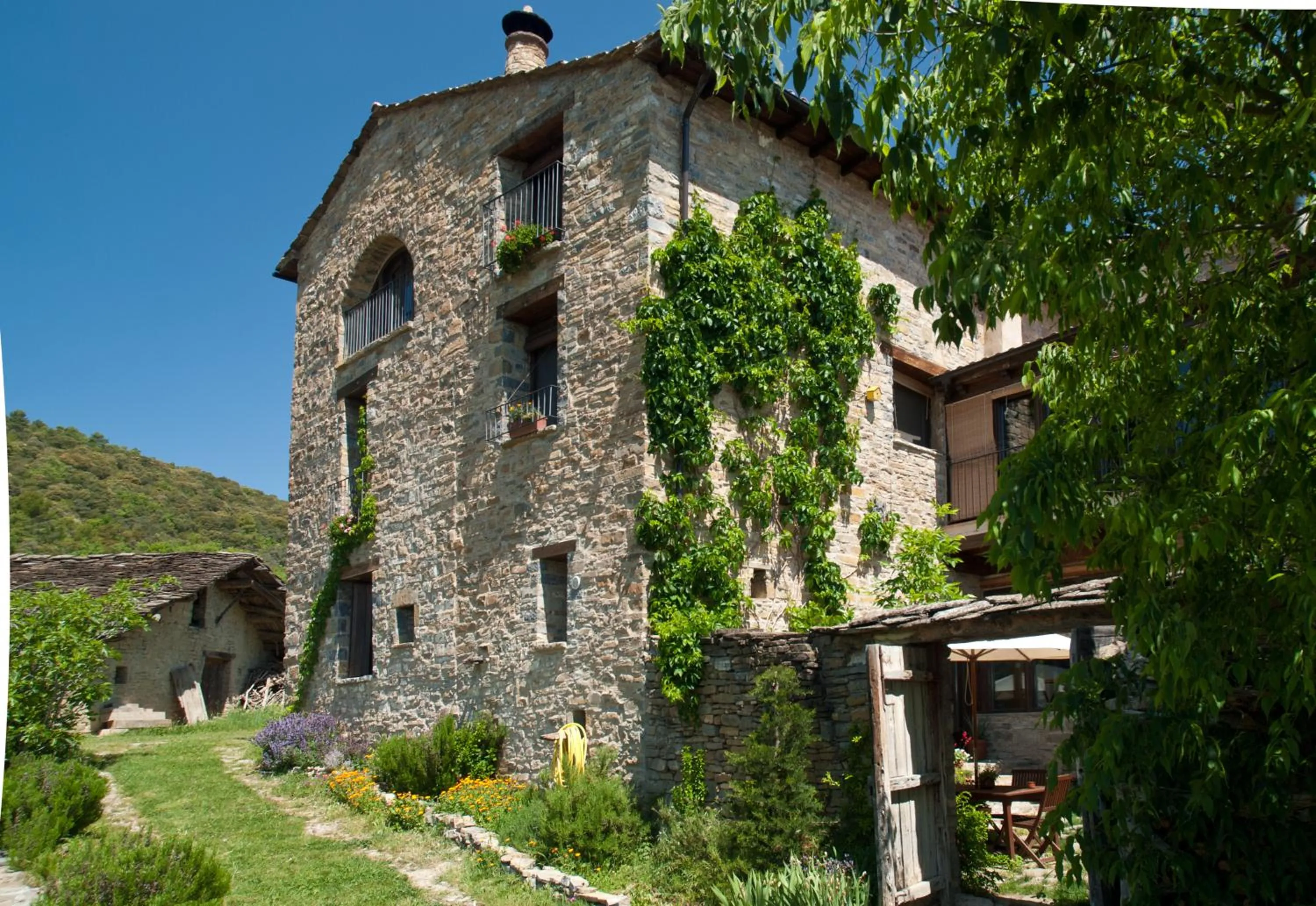 Property building in O Chardinet d'a Formiga