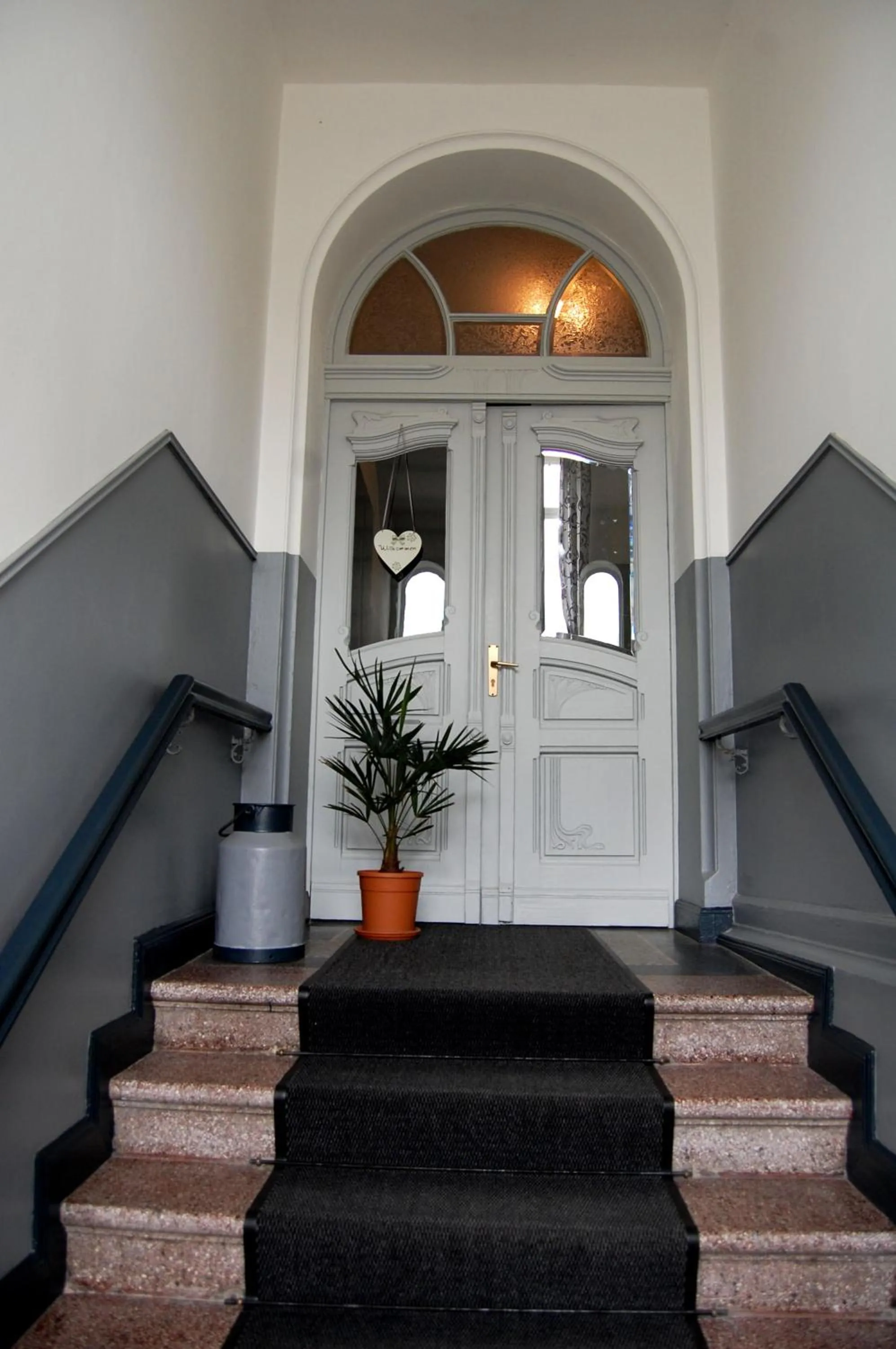 Facade/entrance in The Avalon Hotel - Altstadt Schwerin