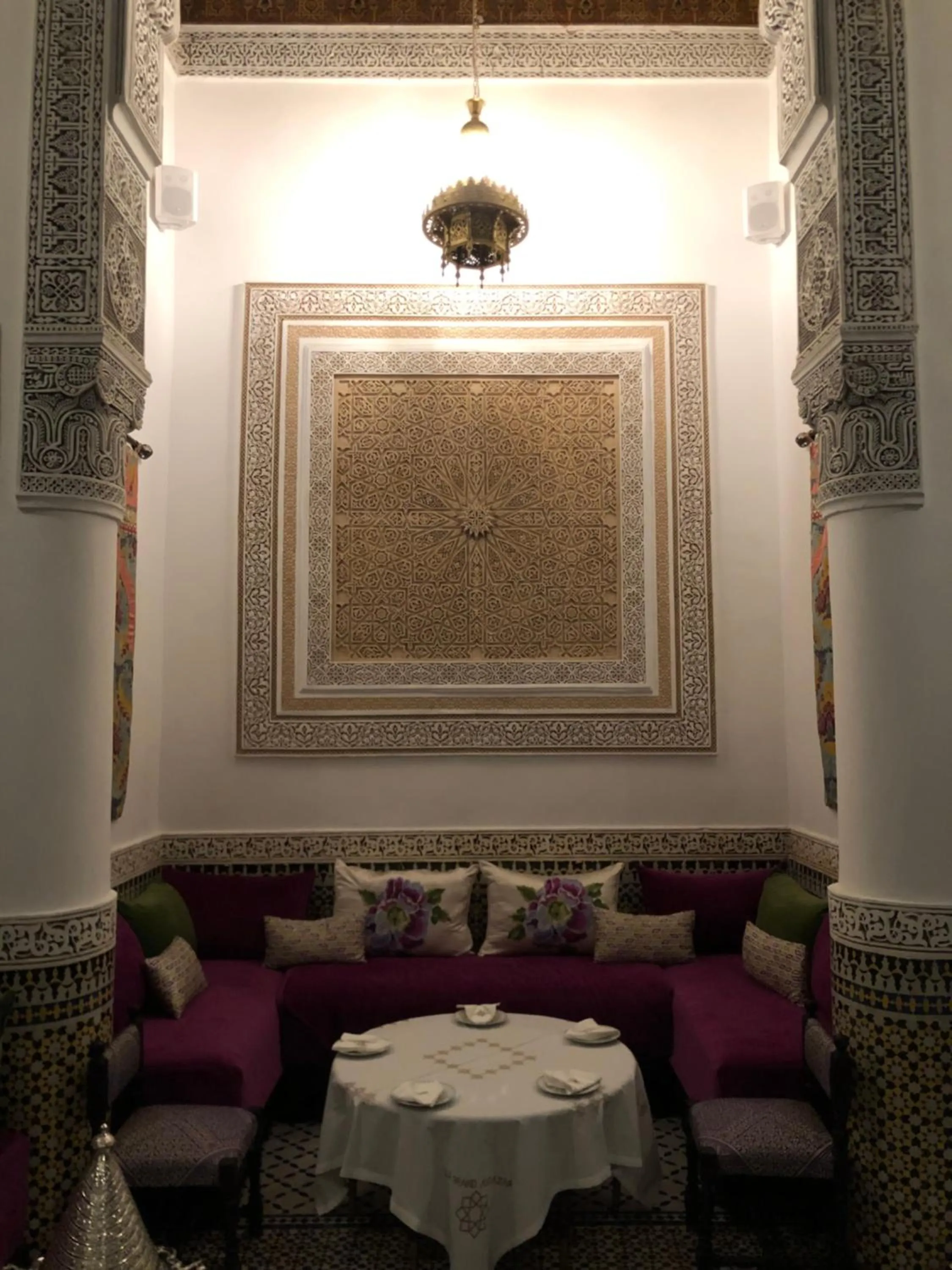 Lobby or reception in Le Grand Alcazar - Riad