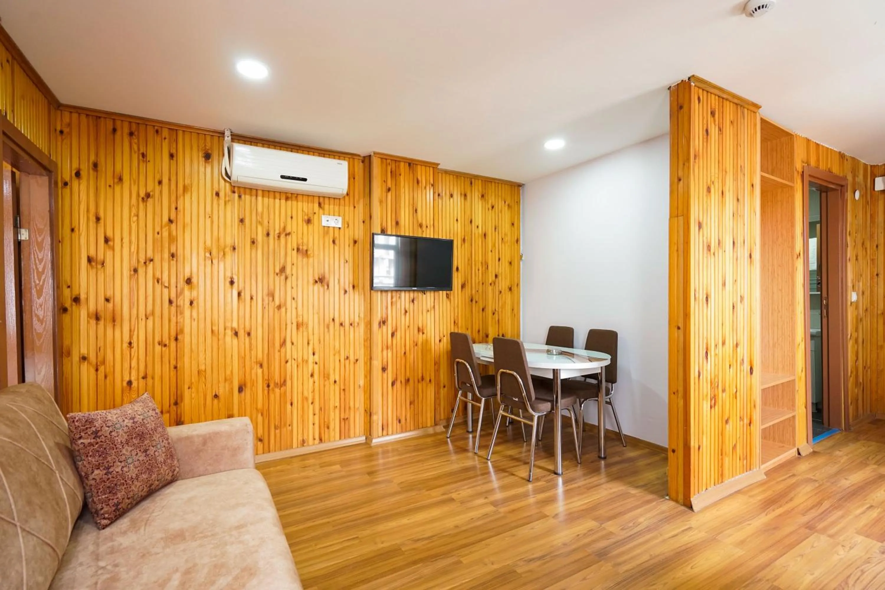 TV and multimedia in Element Residence