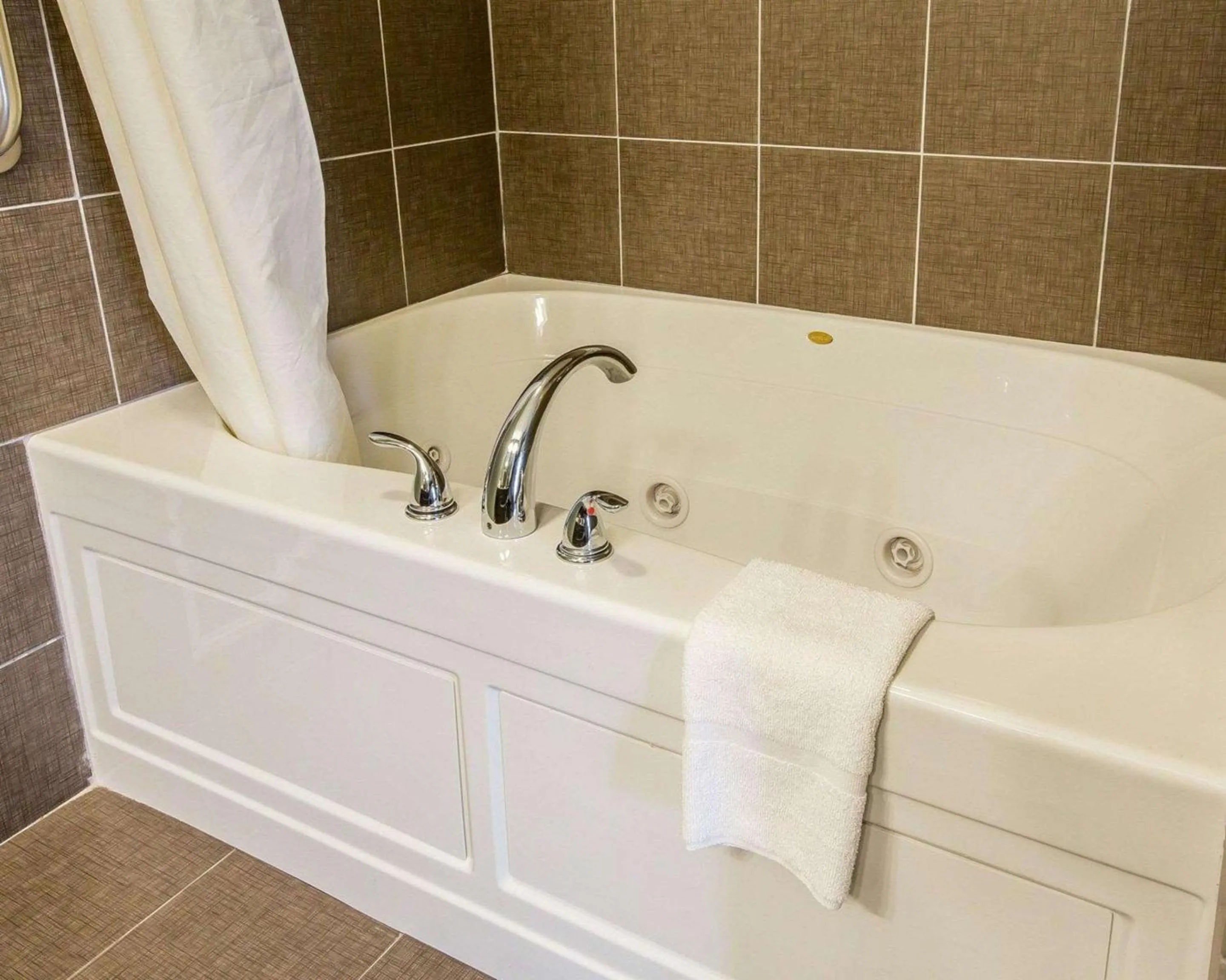 Bedroom in Sleep Inn & Suites Queensbury - Lake George