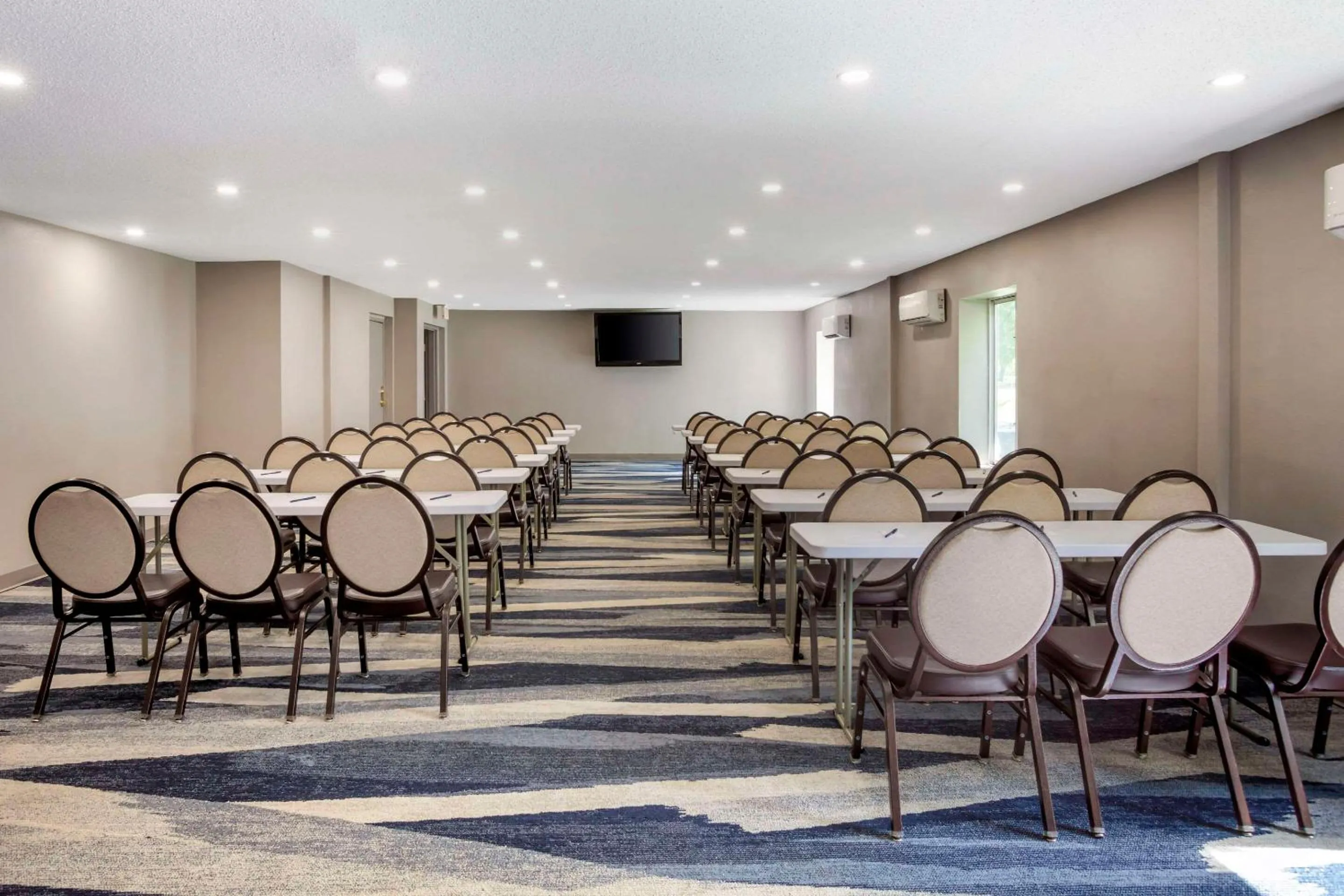 Meeting/conference room in Comfort Suites Nashville Airport - BNA