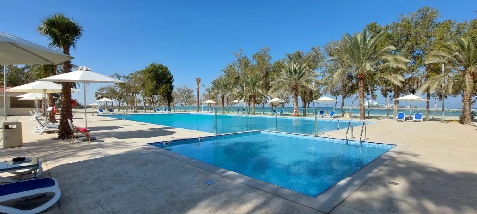 Swimming pool in Dhafra Beach Hotel
