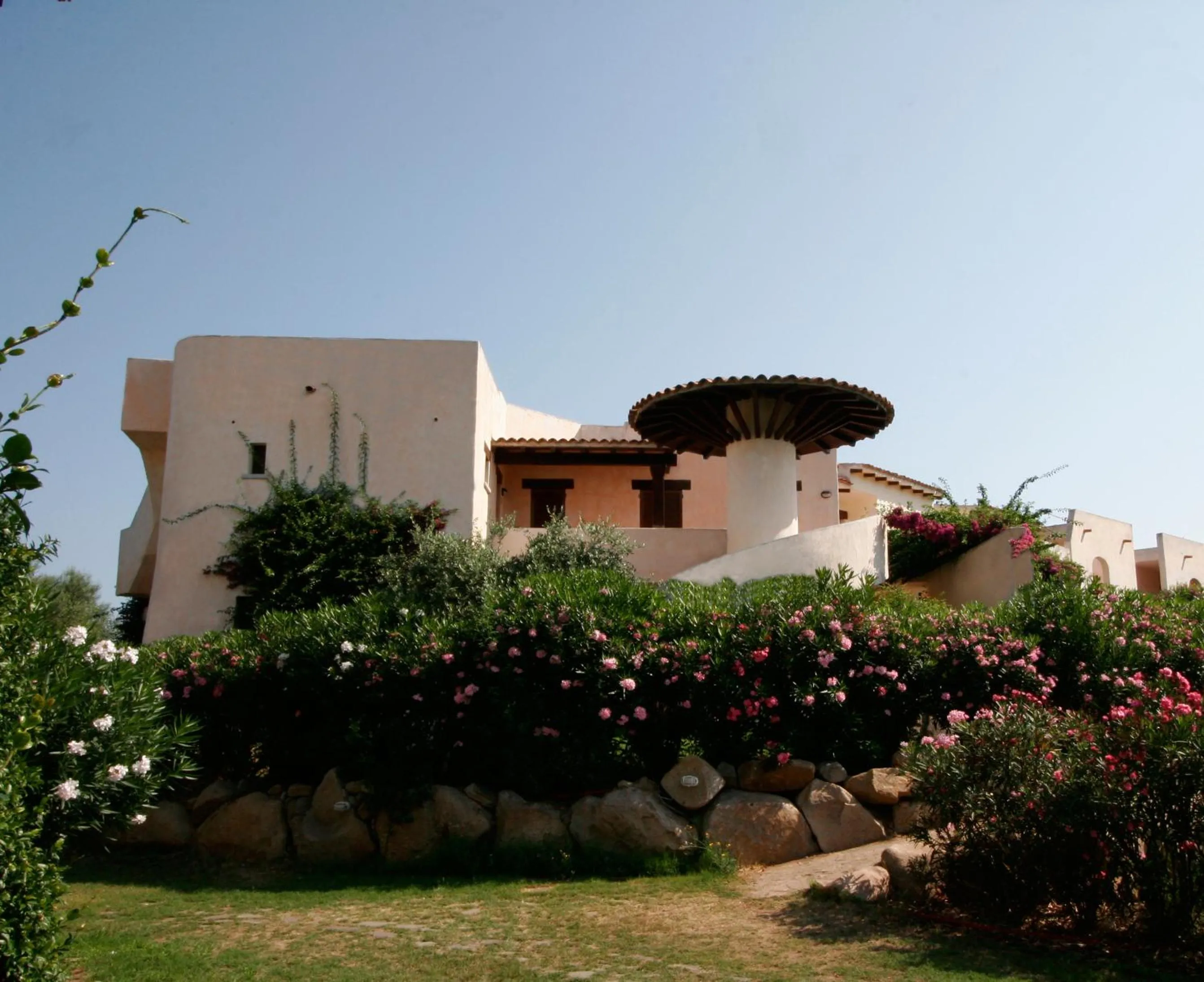 Property building in Le Corti di Marinella