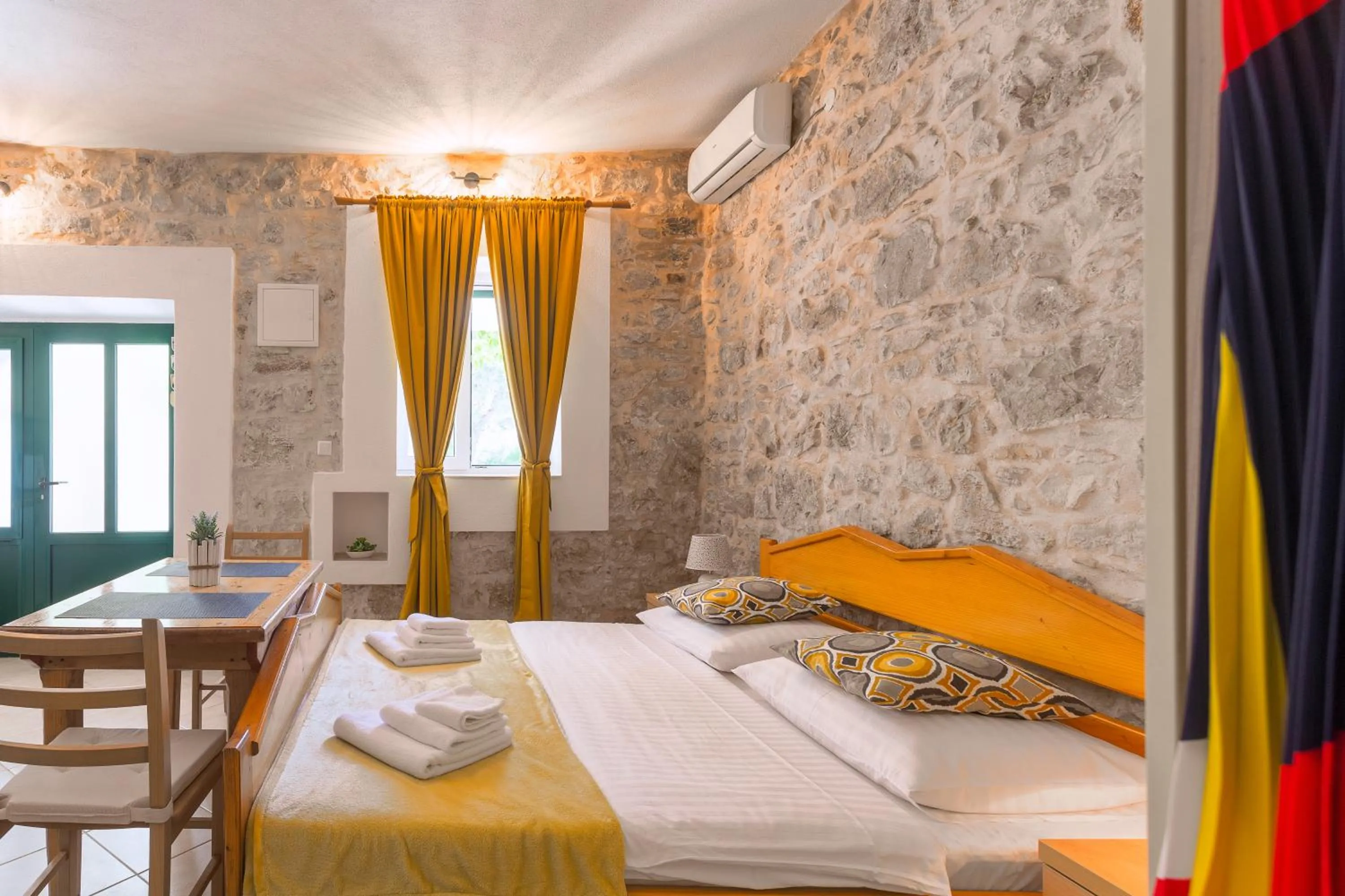 Golden Bay Hvar
