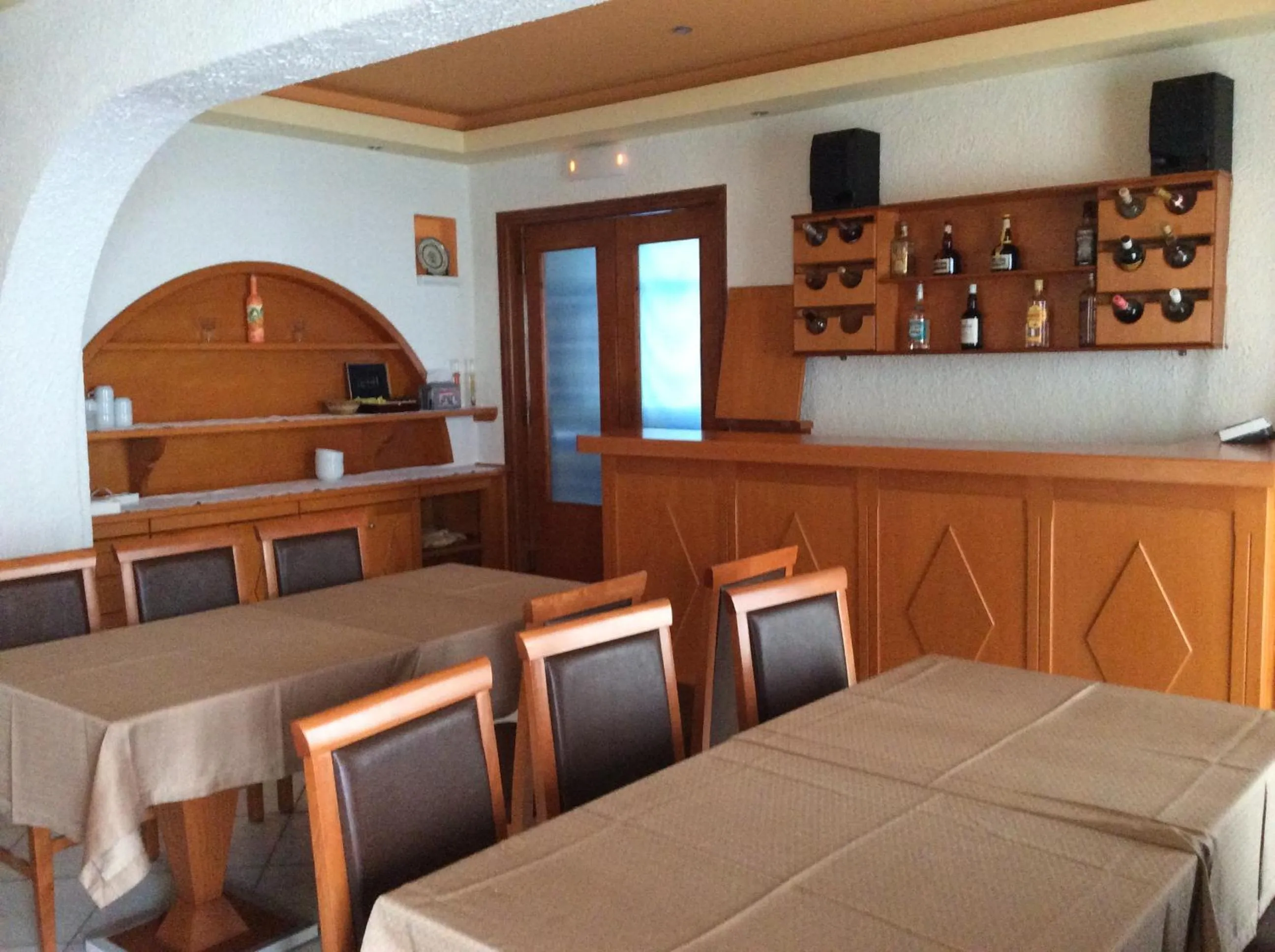 Lounge or bar in Iliovasilema