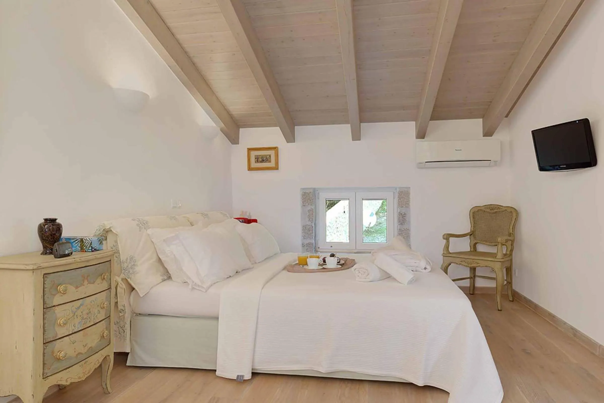 Other, Bed in Villa Leda