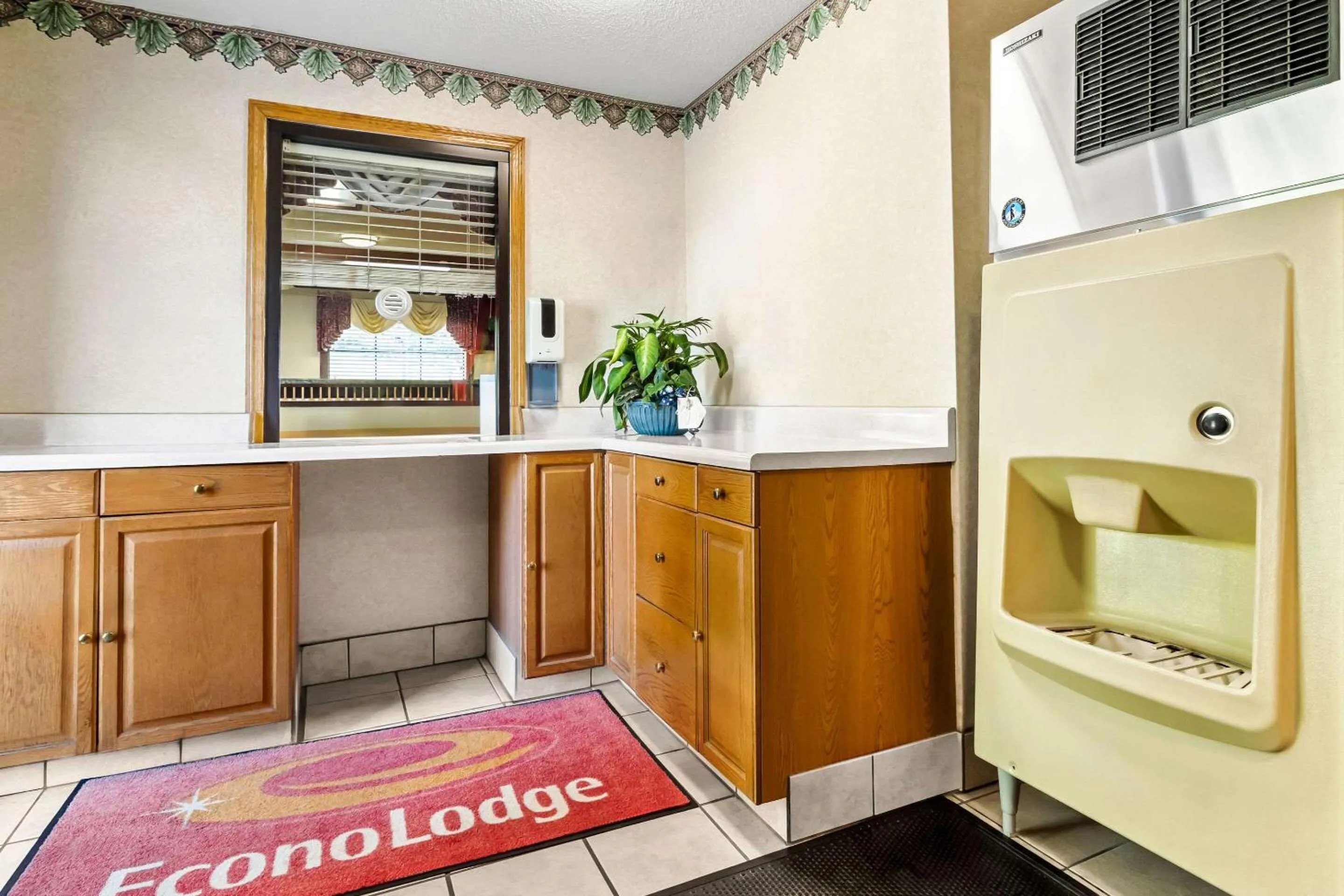 Other in Econo Lodge