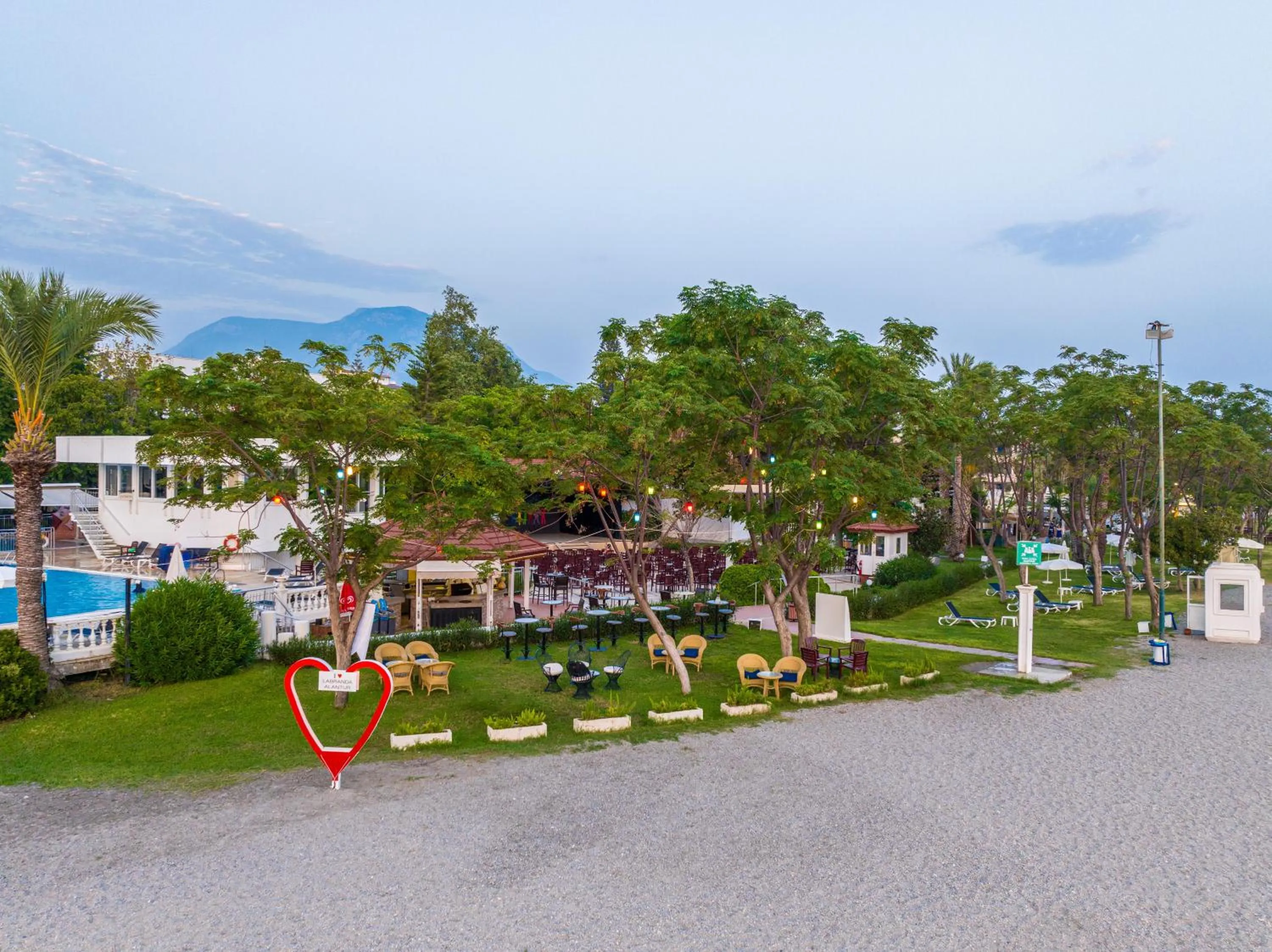 Property building in Labranda Alantur