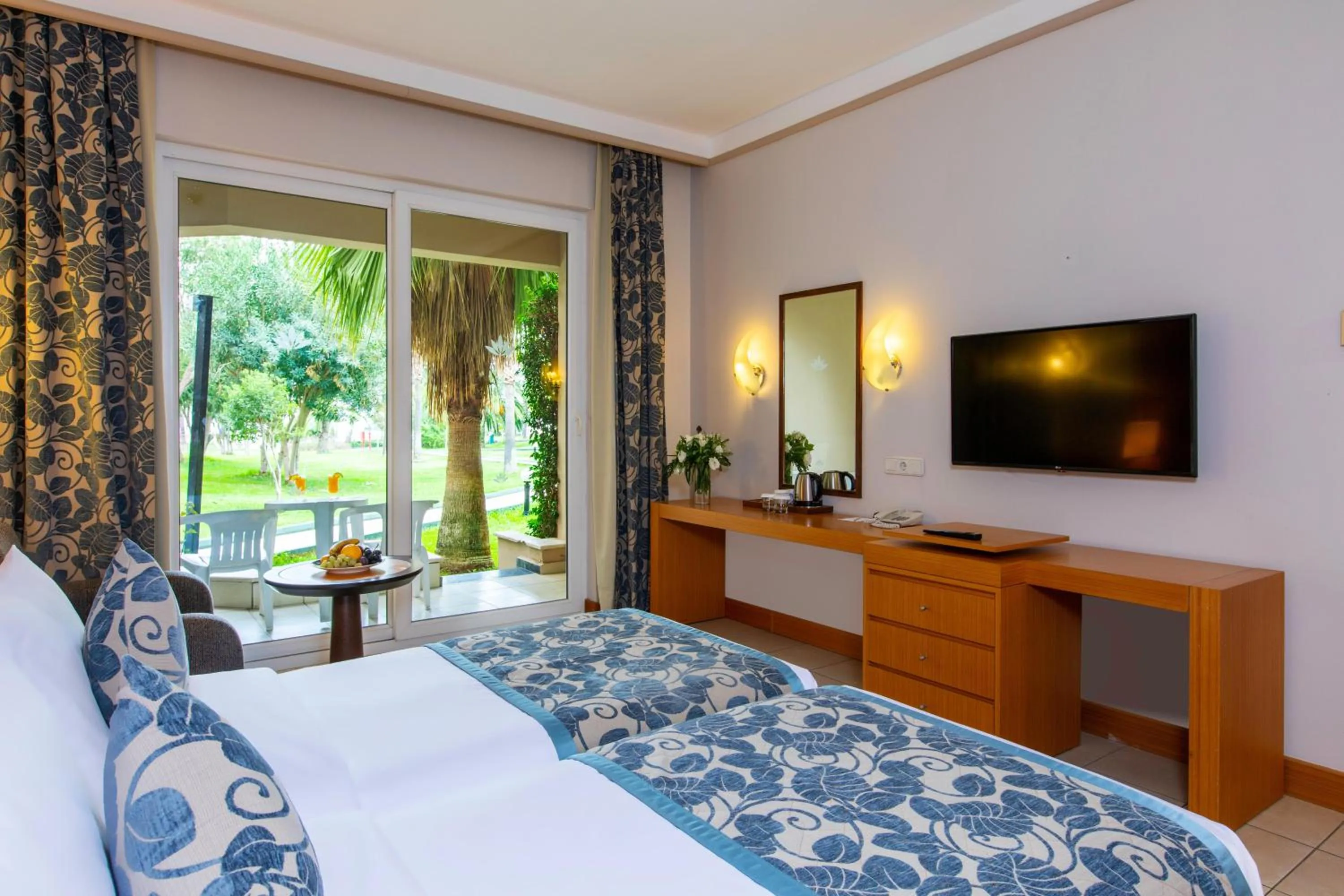 Photo of the whole room in Labranda Alantur