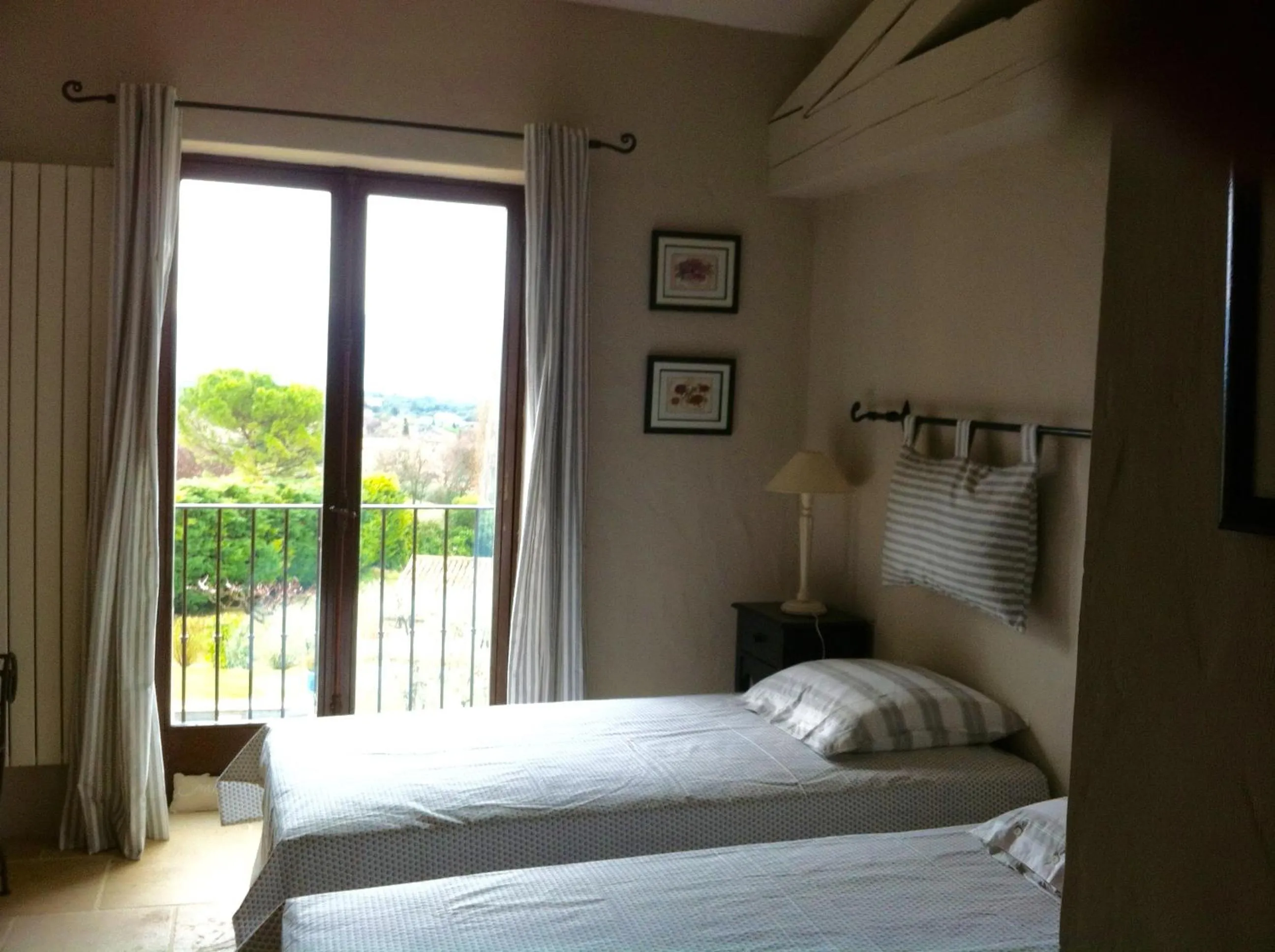 Bed in OUSTAU DE PIERA