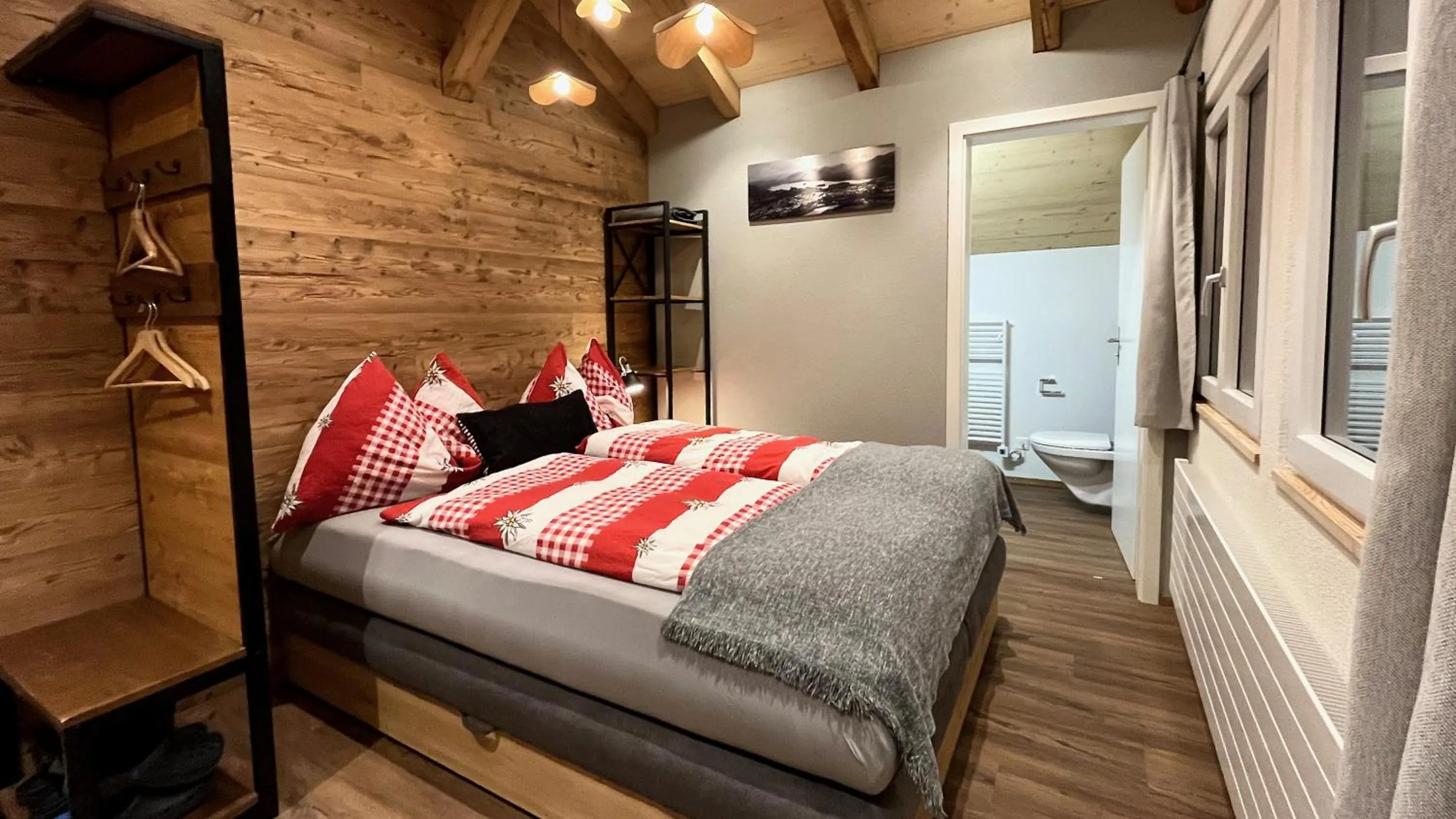 Bed in Berggasthaus Eggberge - Boutique Mountain Hotel - Access via Cablecar