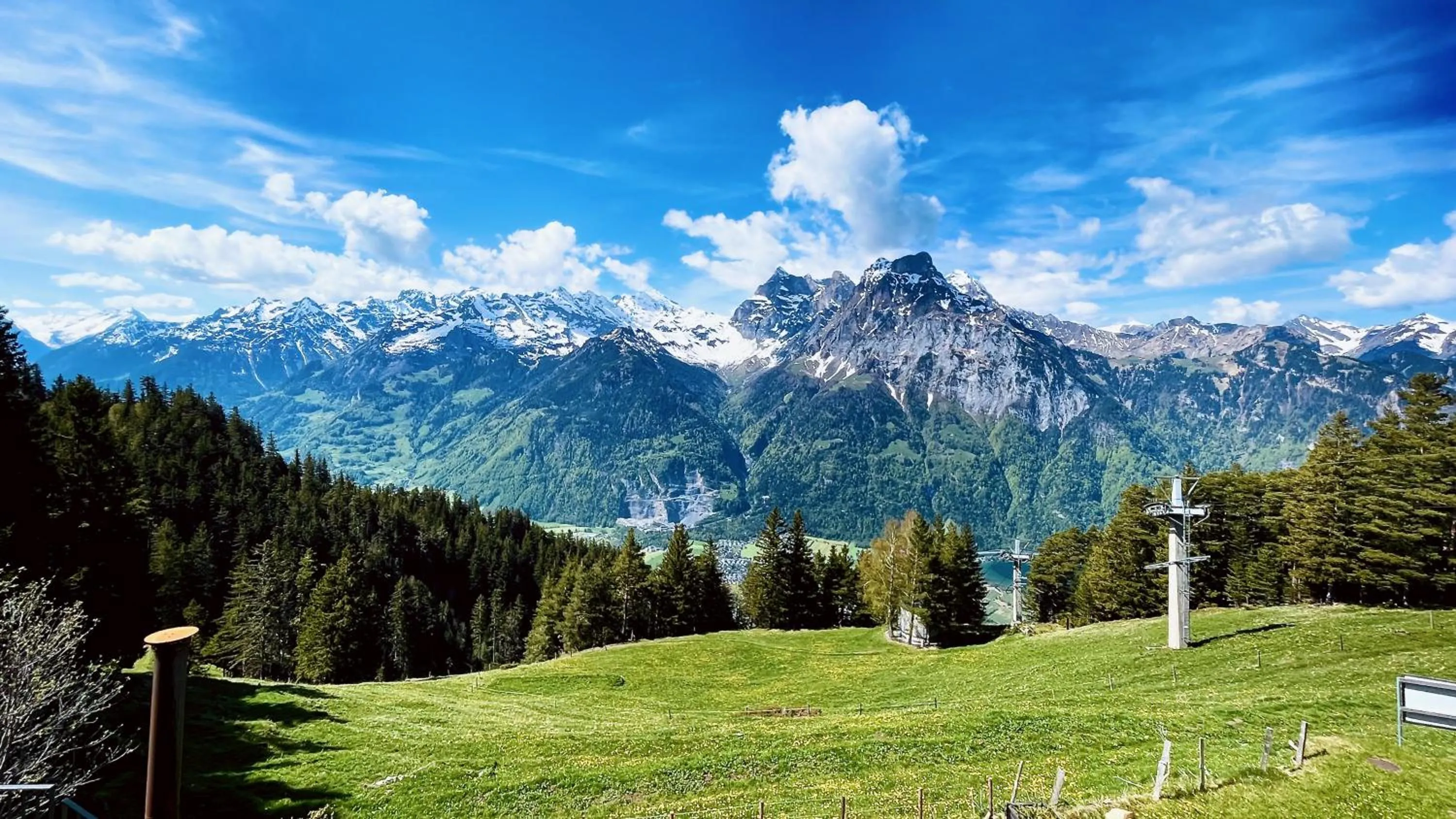 Berggasthaus Eggberge - Boutique Mountain Hotel - Access via Cablecar