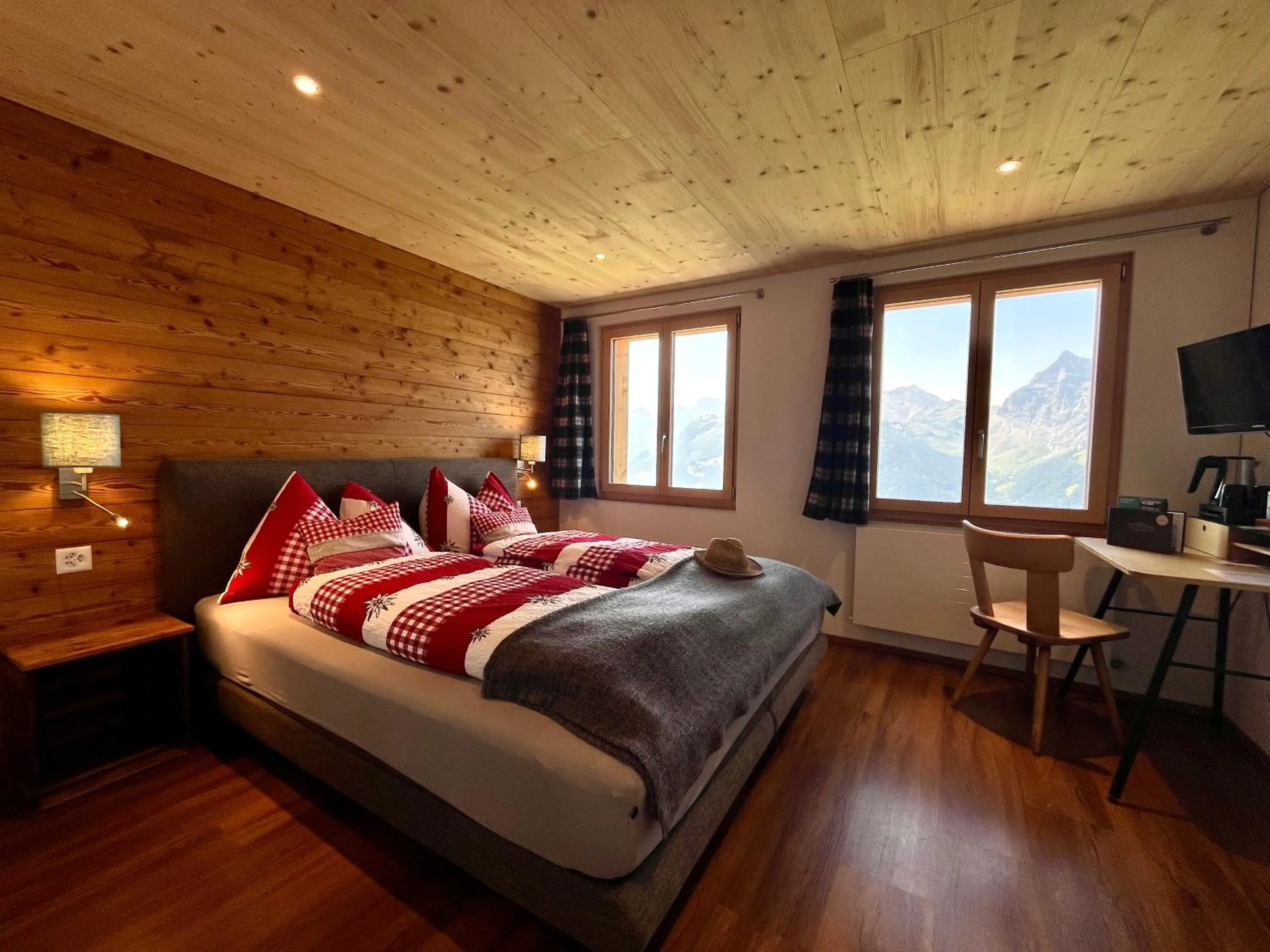 Photo of the whole room, Bed in Berggasthaus Eggberge - Boutique Mountain Hotel - Access via Cablecar