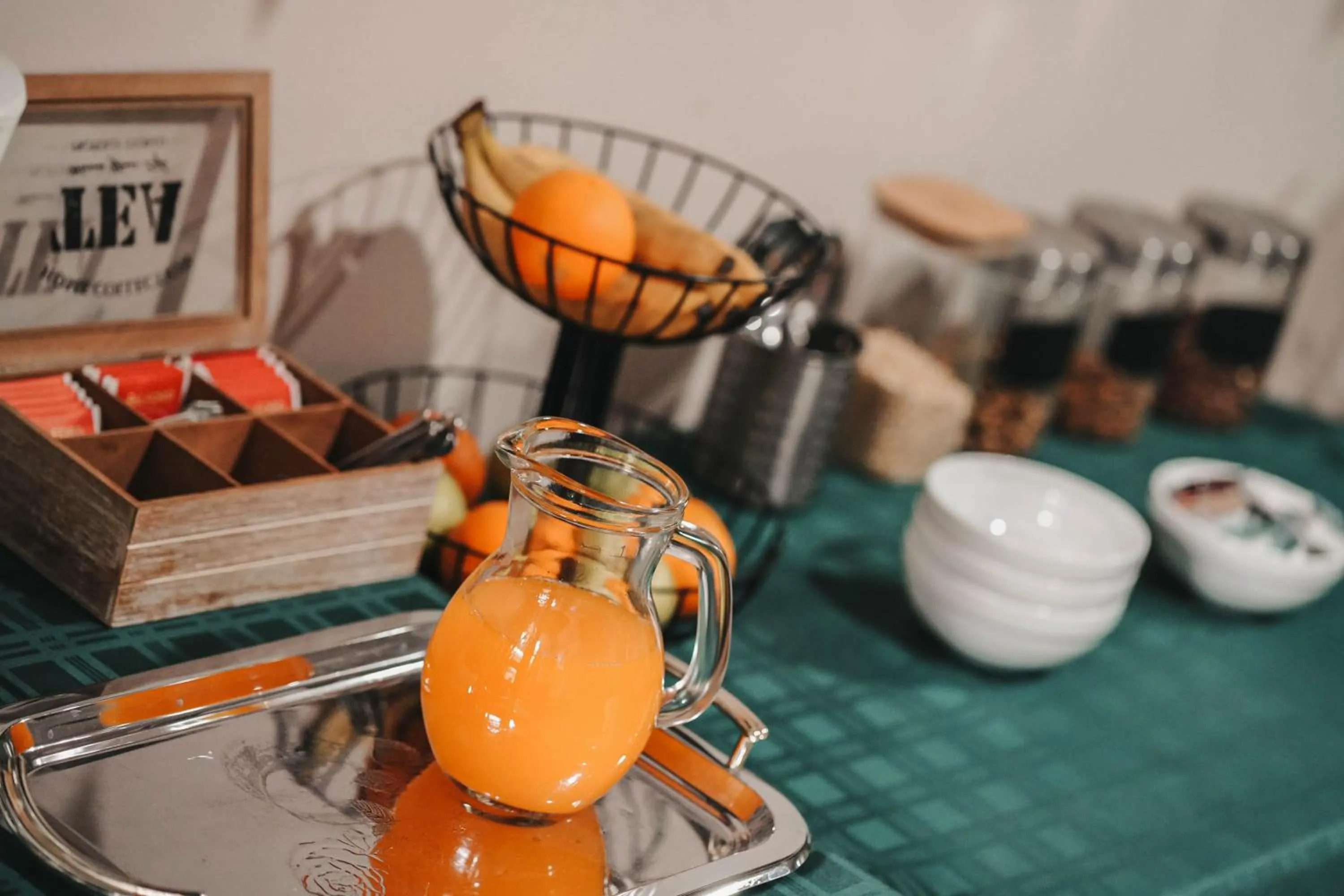 Coffee/tea facilities in Passage