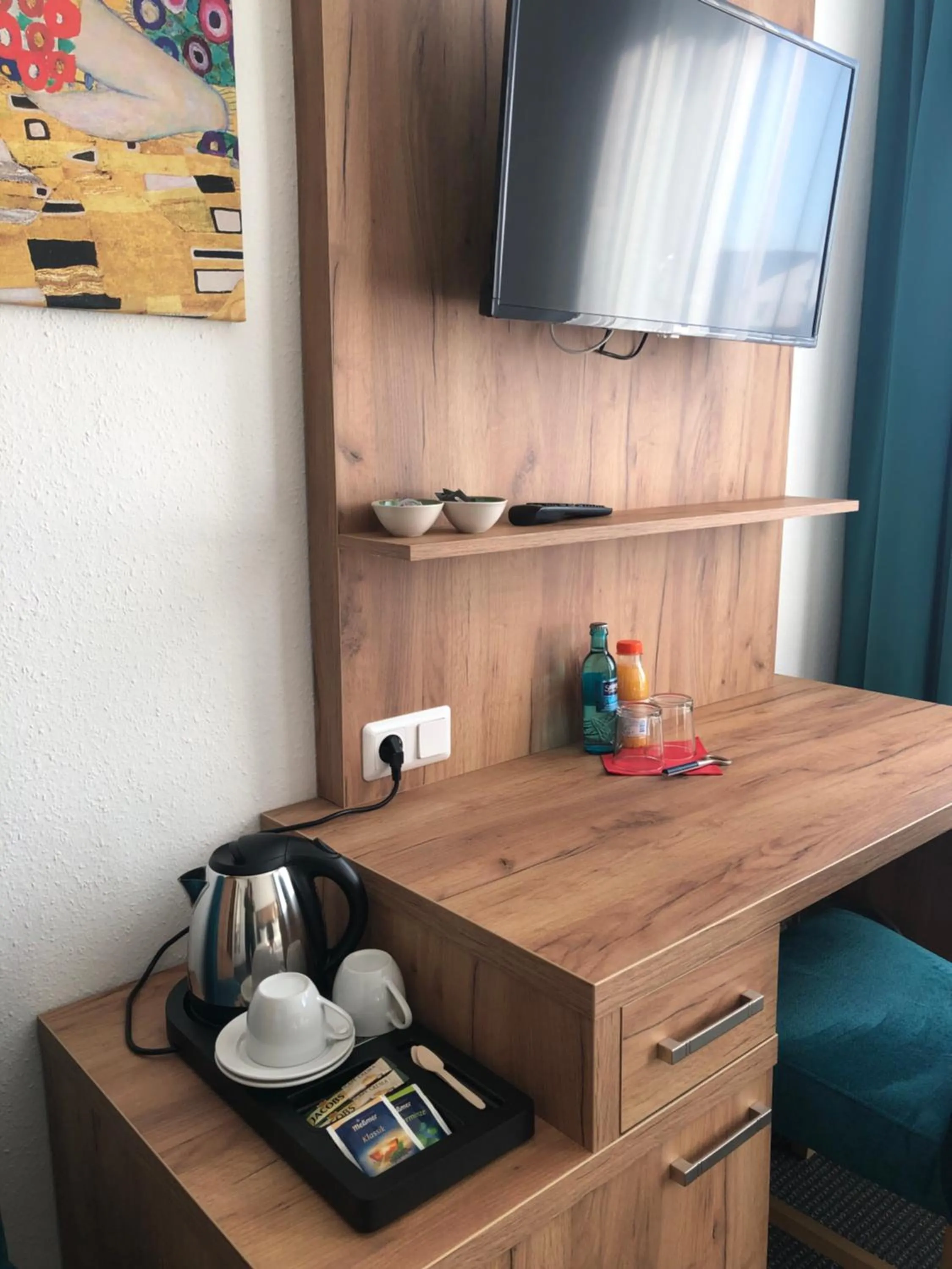 Photo of the whole room in Burghotel Homberg