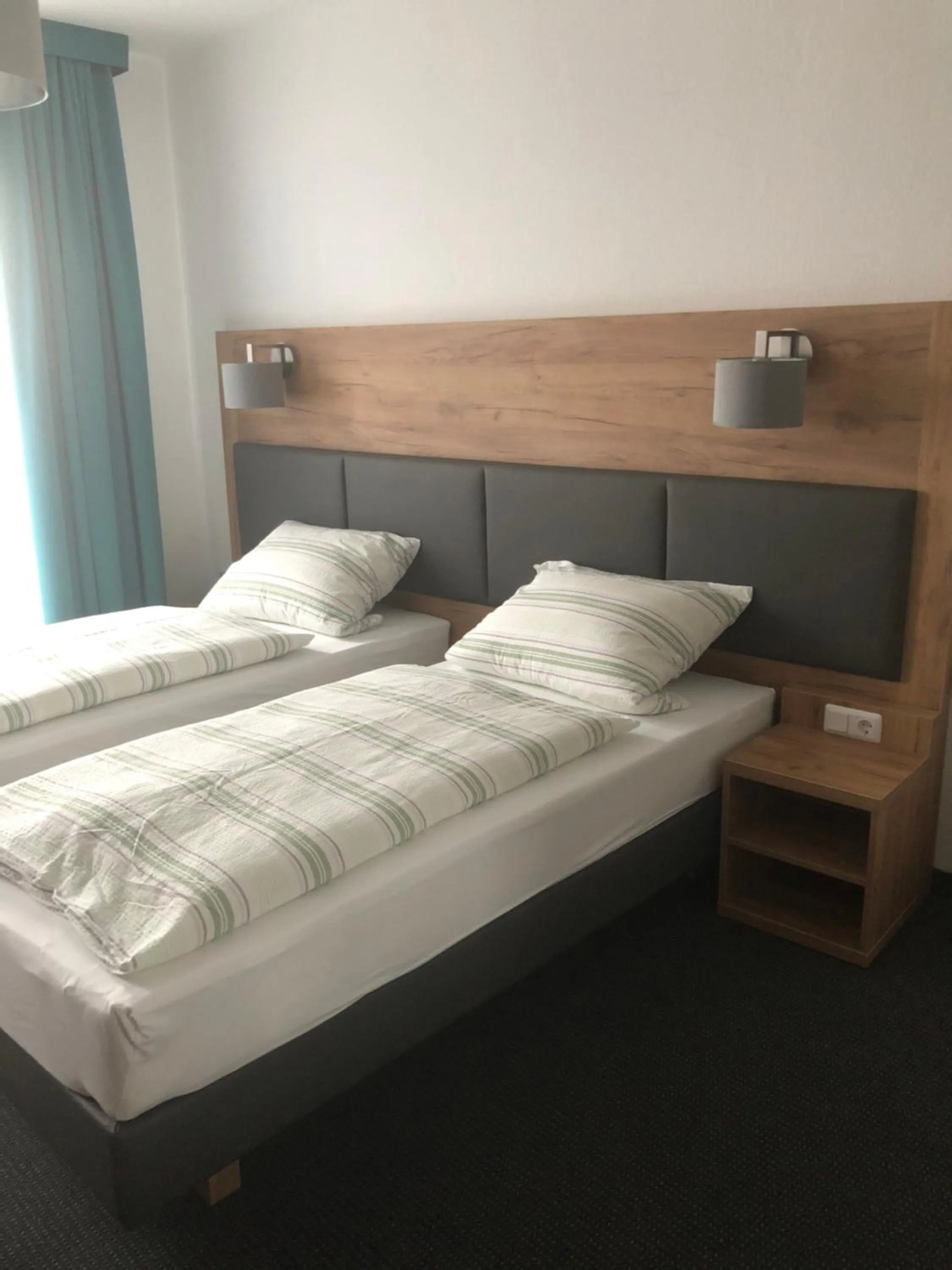 Photo of the whole room, Bed in Burghotel Homberg