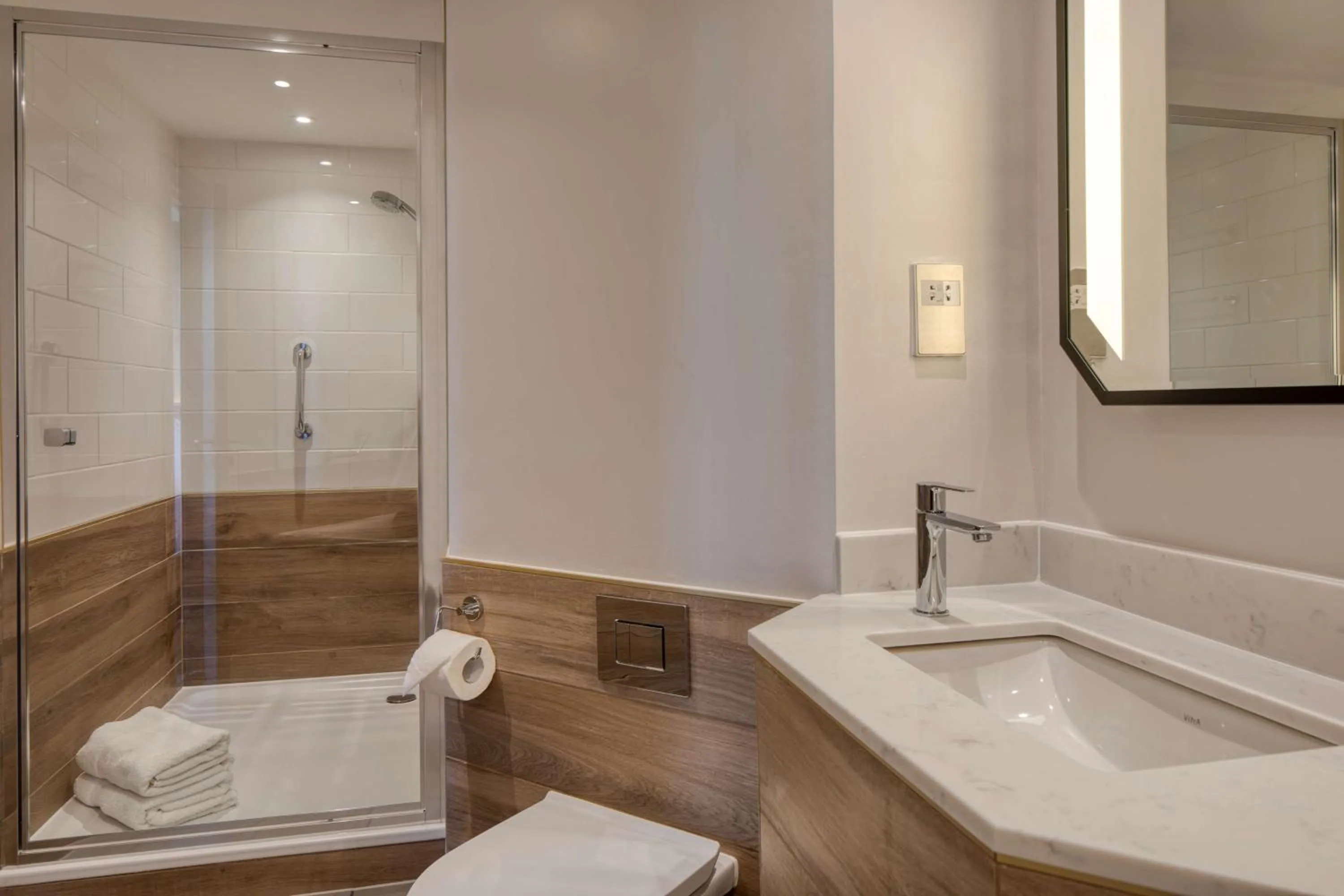 Bathroom in Hilton Nottingham Hotel