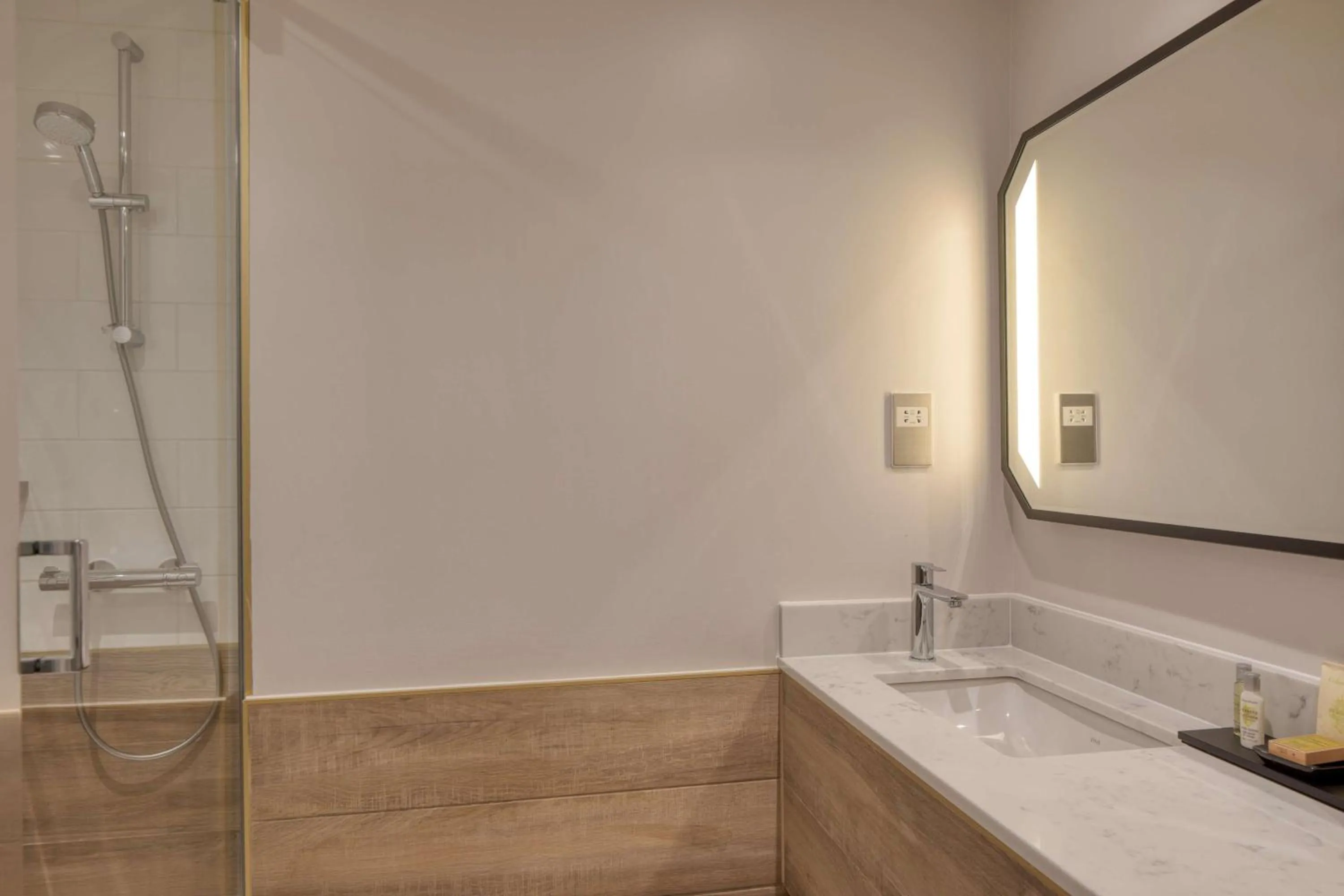 Bathroom in Hilton Nottingham Hotel