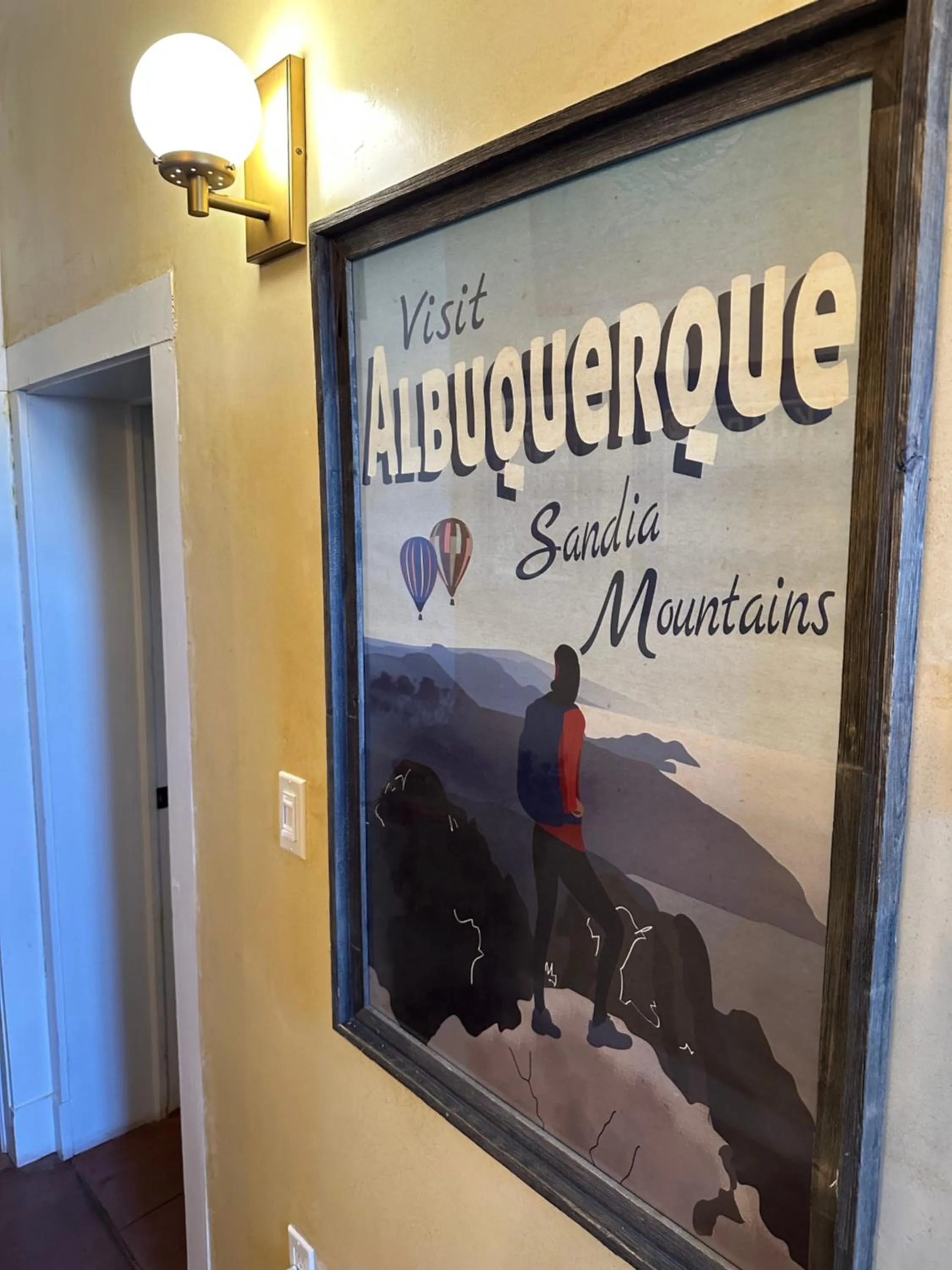 Decorative detail in Painted Lady Bed & Brew