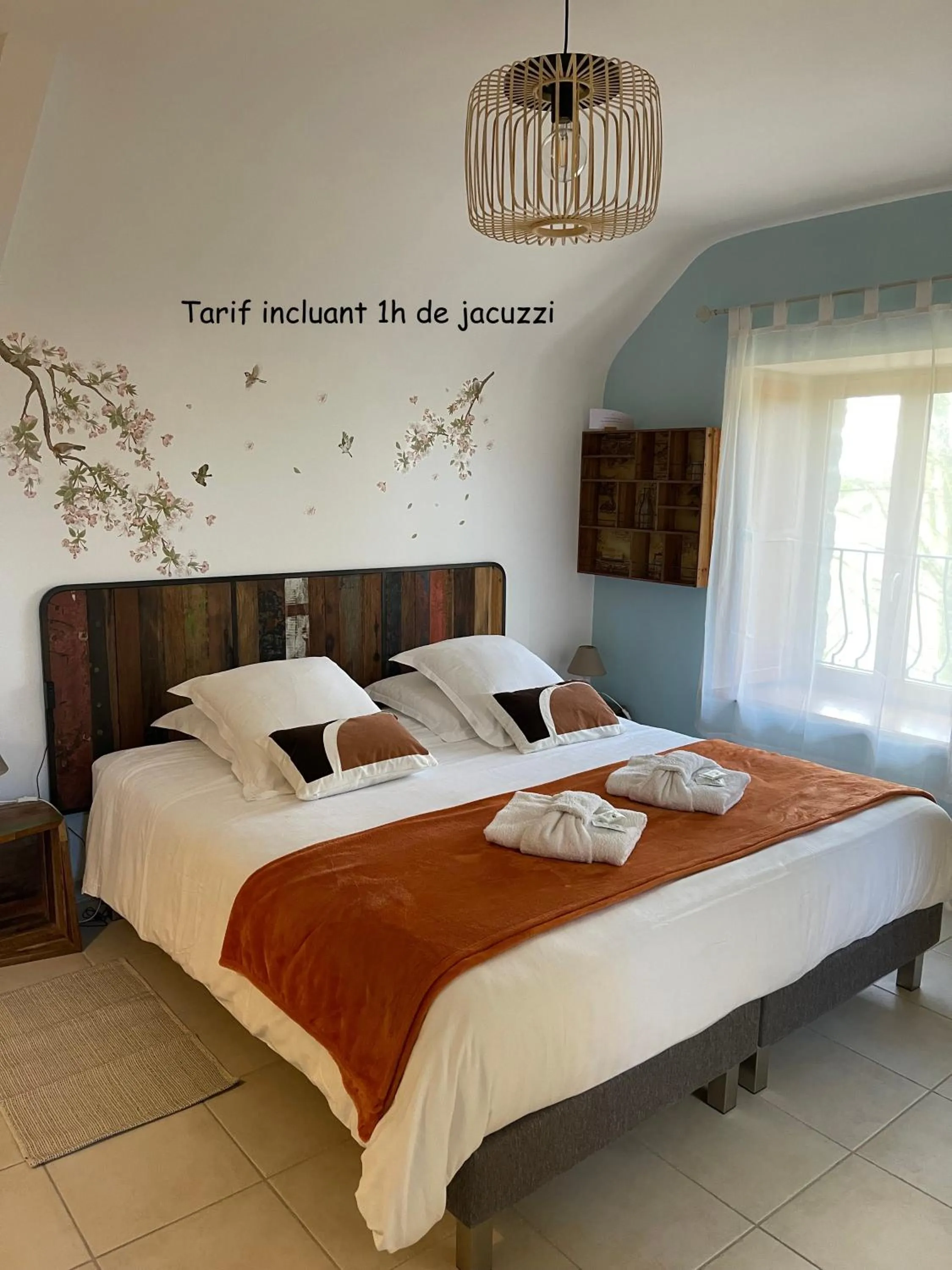 View (from property/room), Bed in Le Haut Pont de la Baie