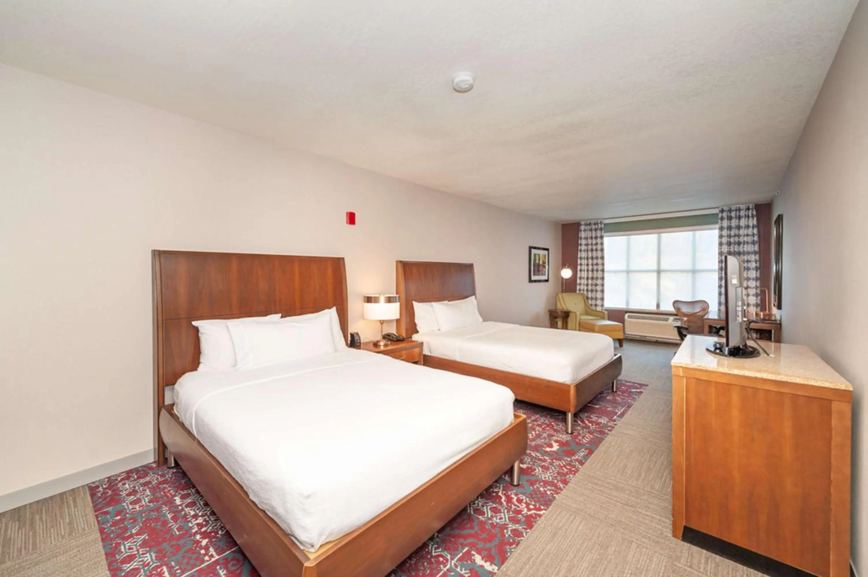 Bed in Hilton Garden Inn Closest Foxwoods